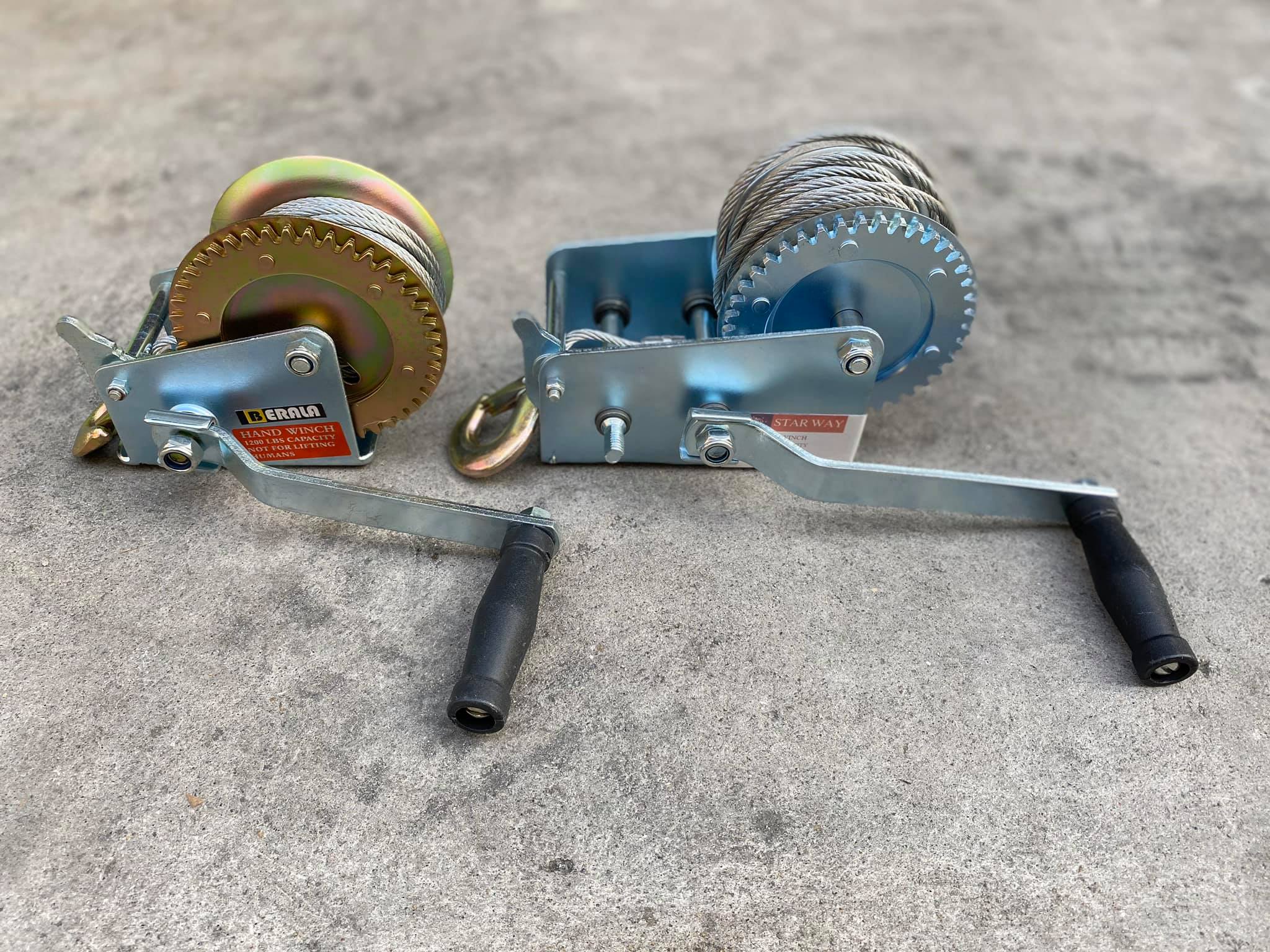 รอกสลิงมือหมุน 2ขนาด 545.5 และ 900 กิโลกรัม