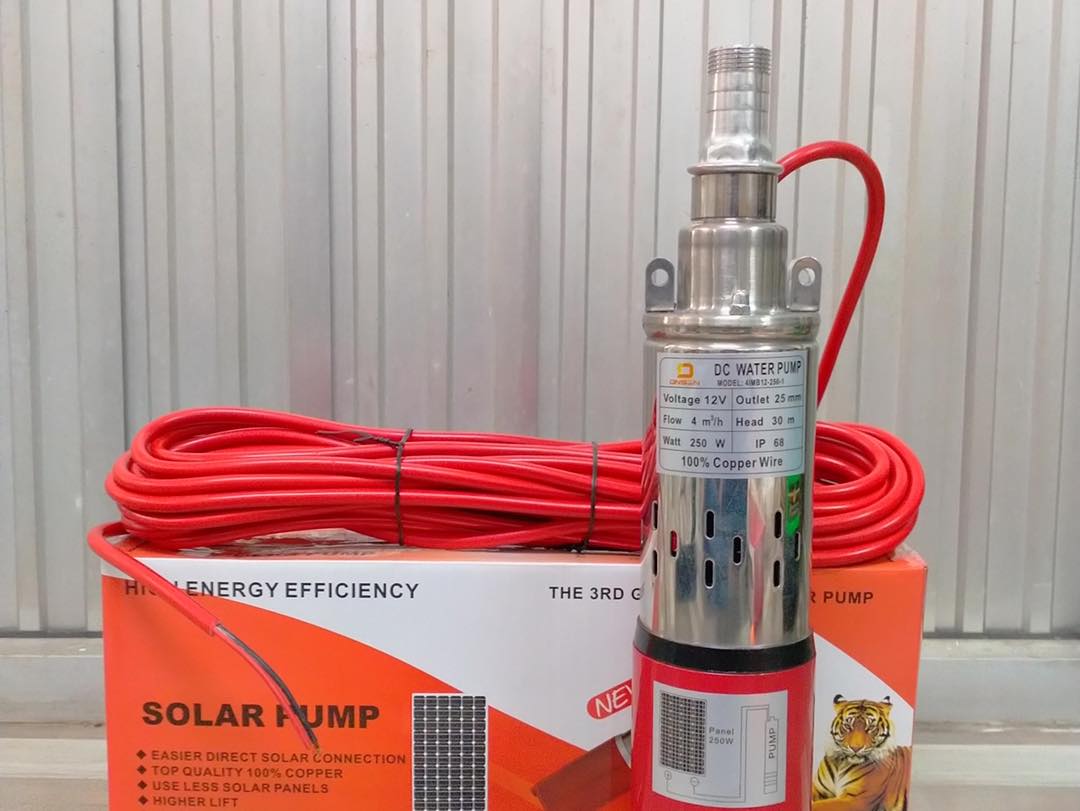 ปั๊มน้ำบาดาล ใช้แบตเตอรี่ 12V ยี่ห้อ ONSEN ลงท่อบ่อบาดาลขนาด 3 นิ้วขึ้นไป
