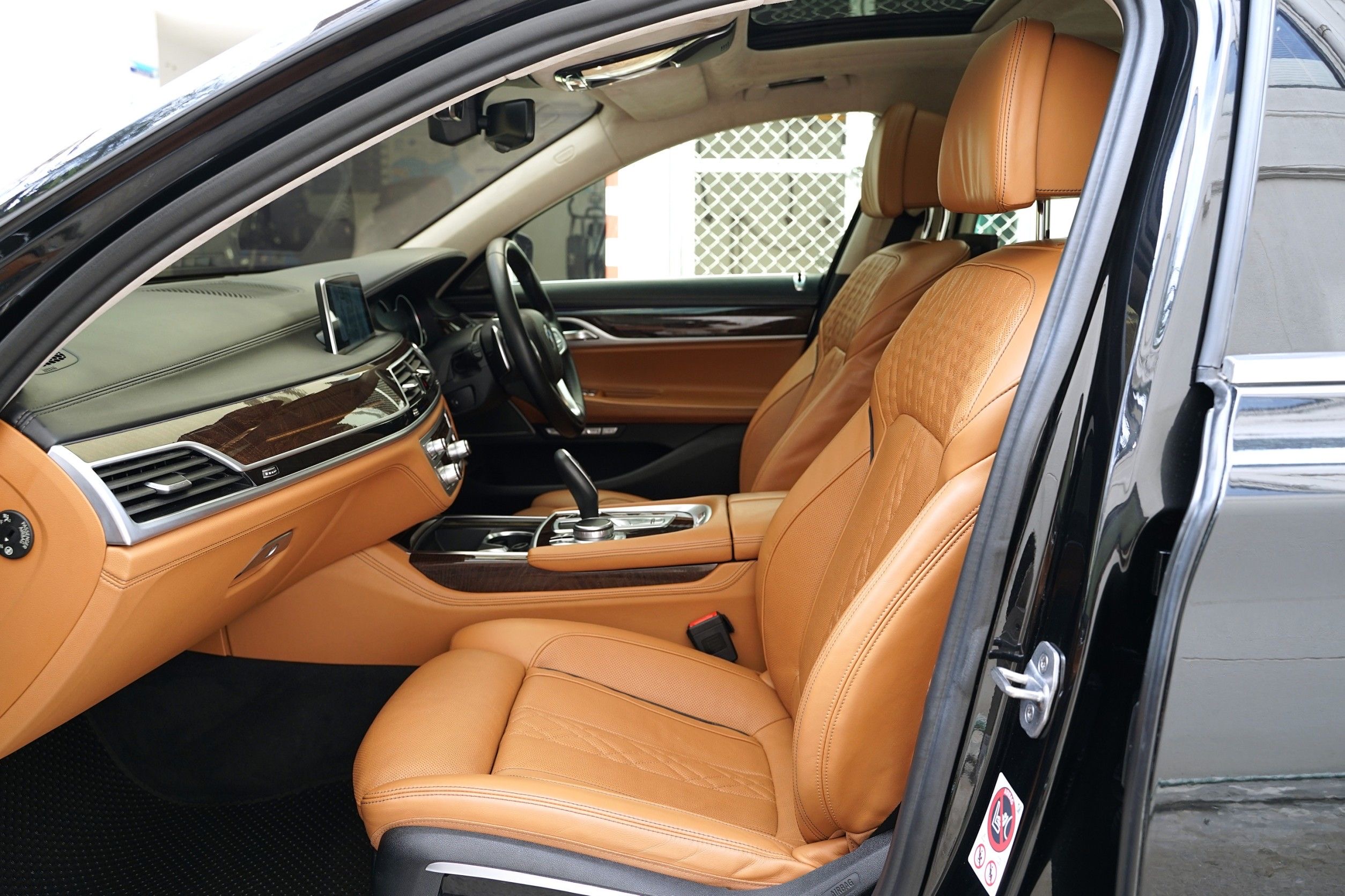 BMW 740Le xDrive Pure Excellence ปี 2017