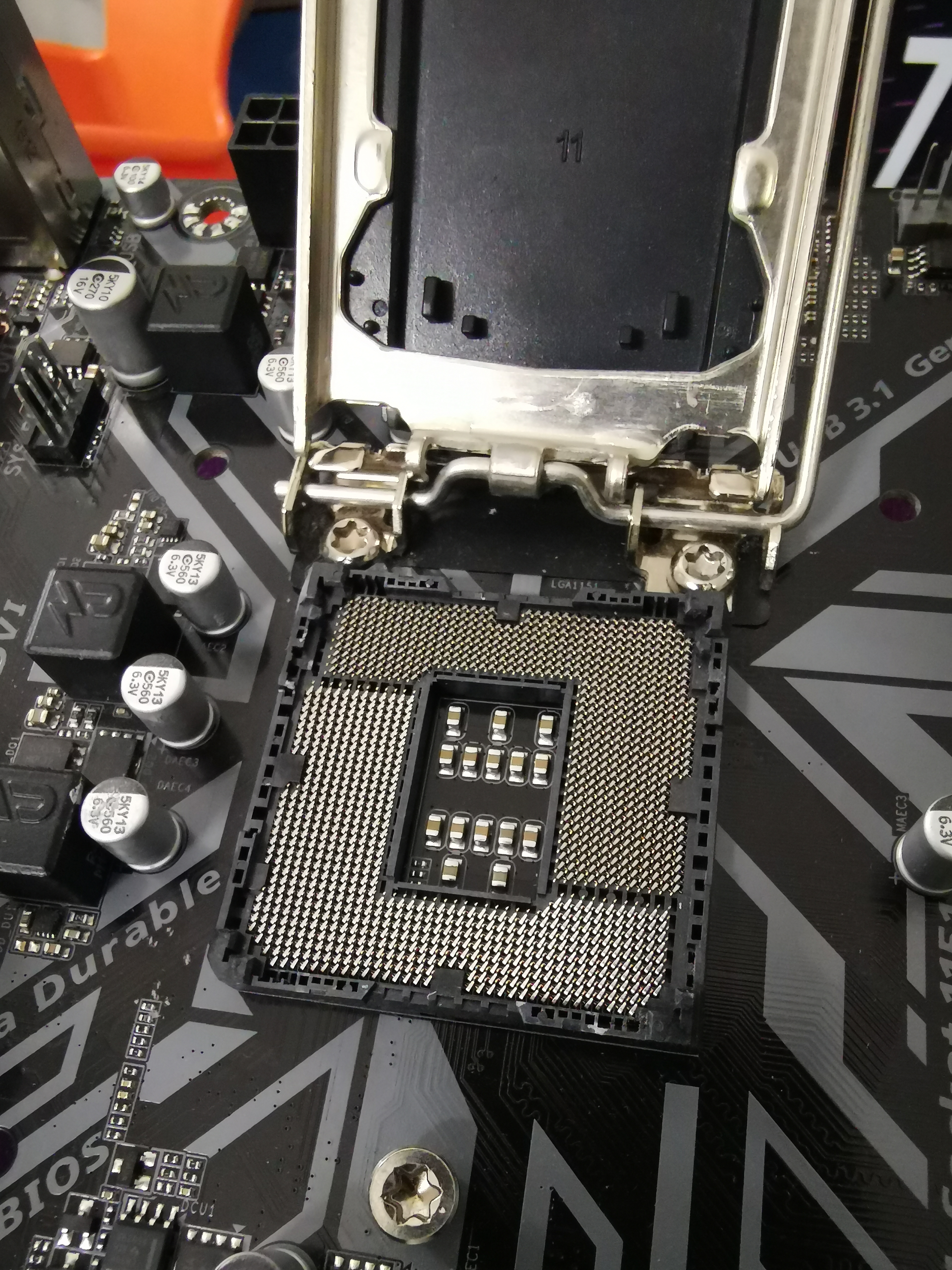 GIGABYTE Z370M DS3H