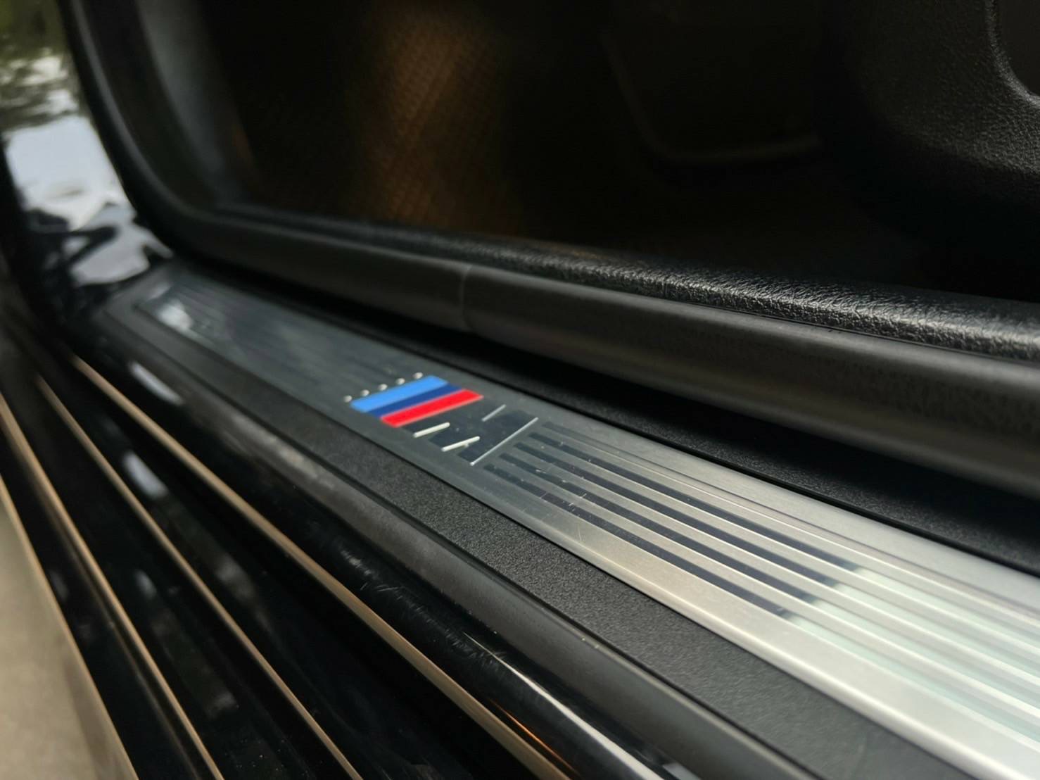 BMW 528i M Sport สีดำ Model F10 Lci ปี 2015