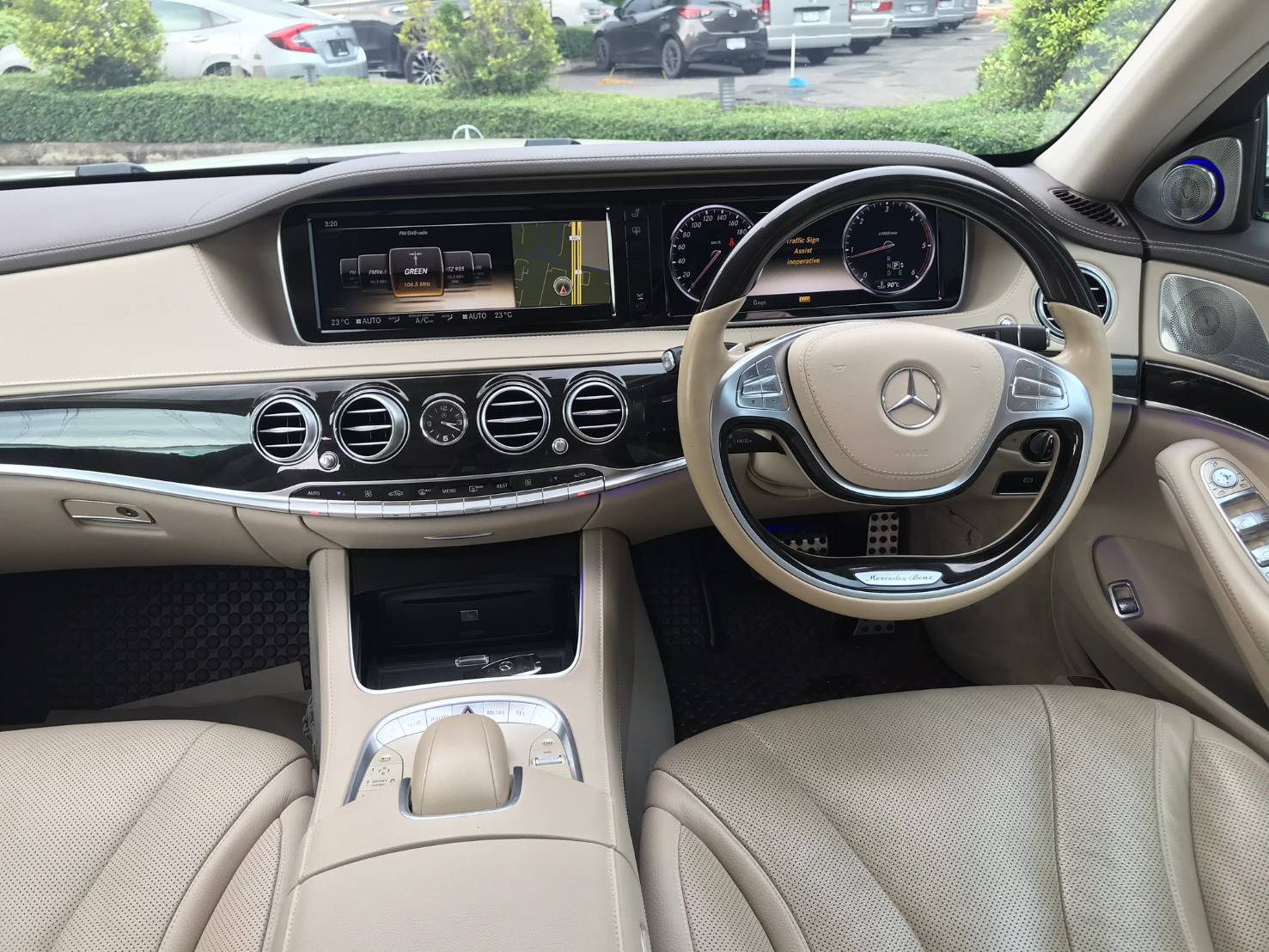 Mercedes Benz S350 d 3.0 W222 AMG Dynamic สีขาว daimond white-metallic ปี 2015