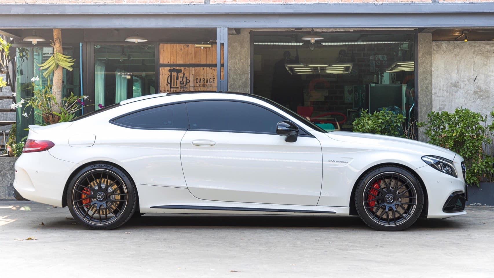 Mercedes-AMG C63s Coupe ปี 2016