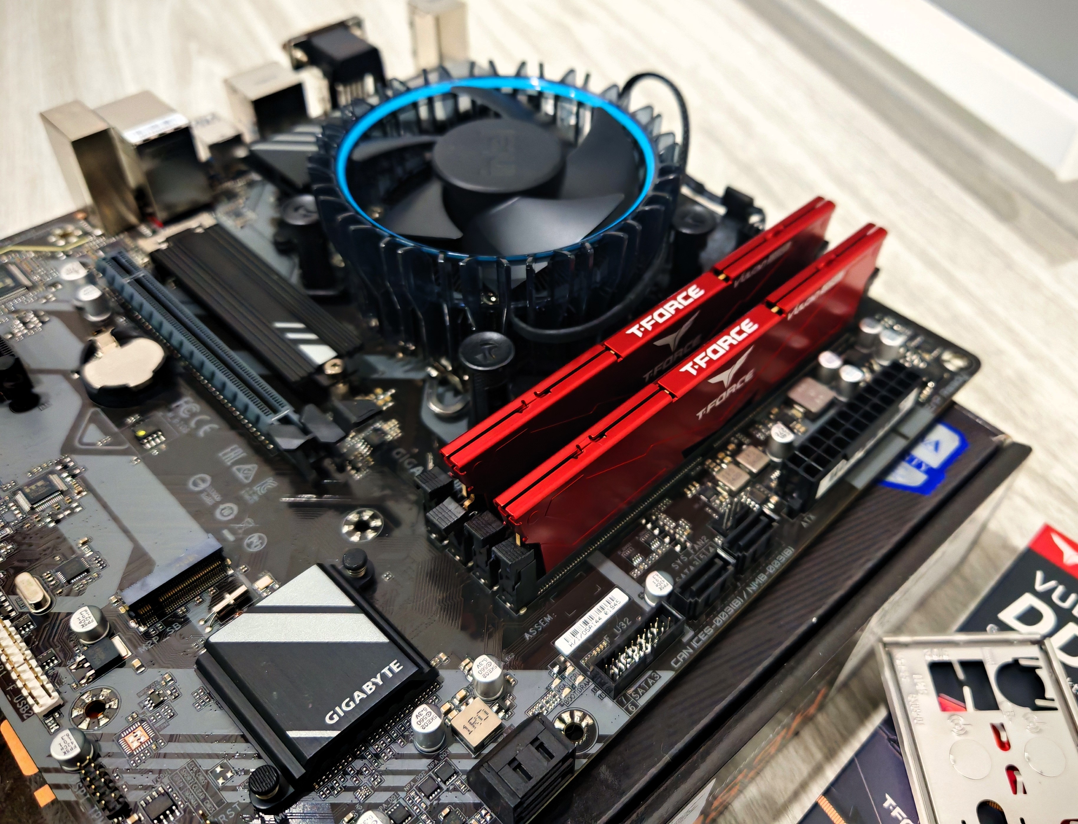 เซ็ตมัดรวม บอร์ด B760M + i5 12400 + DDR5 32GB(16*2)/5200