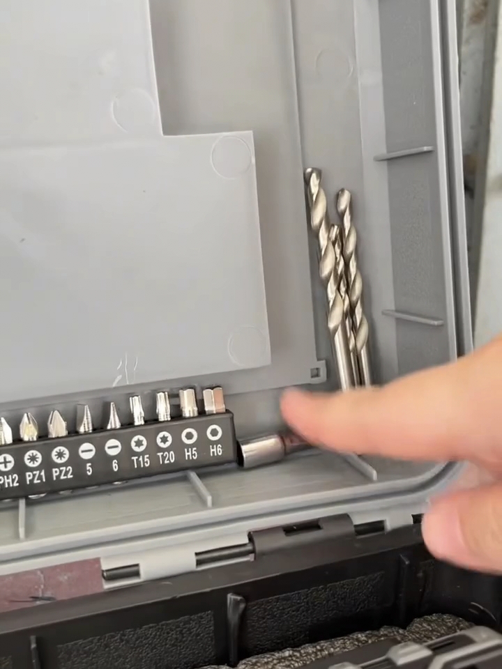 สว่านแบตกระแทก 3 ระบบ ไร้แปรงถ่าน ยี่ห้อ OSUKA รุ่น OCHD802-D2