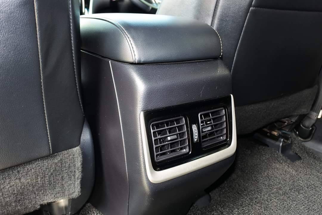 TOYOTA HARRIER 2.5 Hybrid E-Four ปี 2014