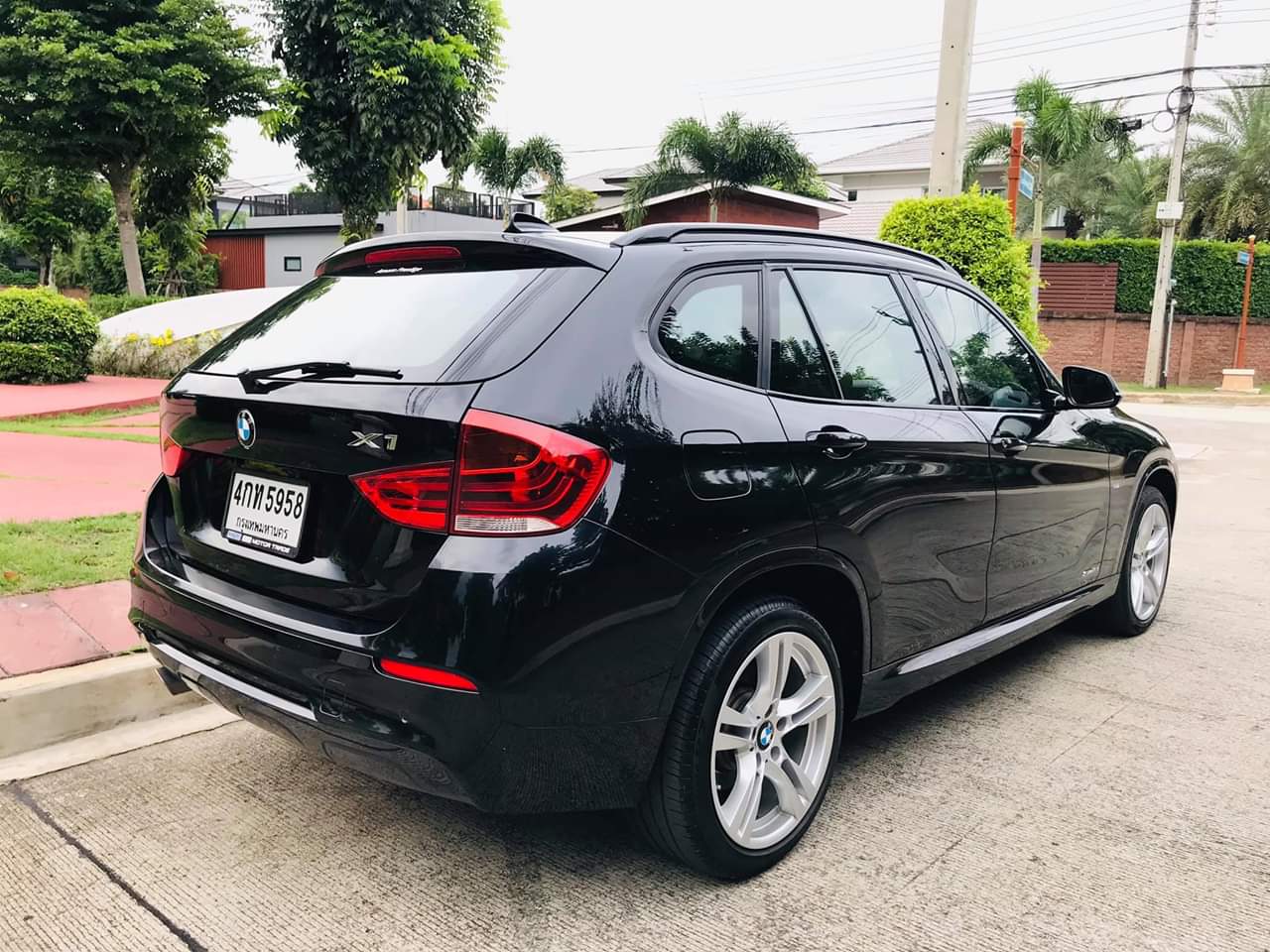 BMW X1 sDrive 1.8i M Sport LCI ปี 2015