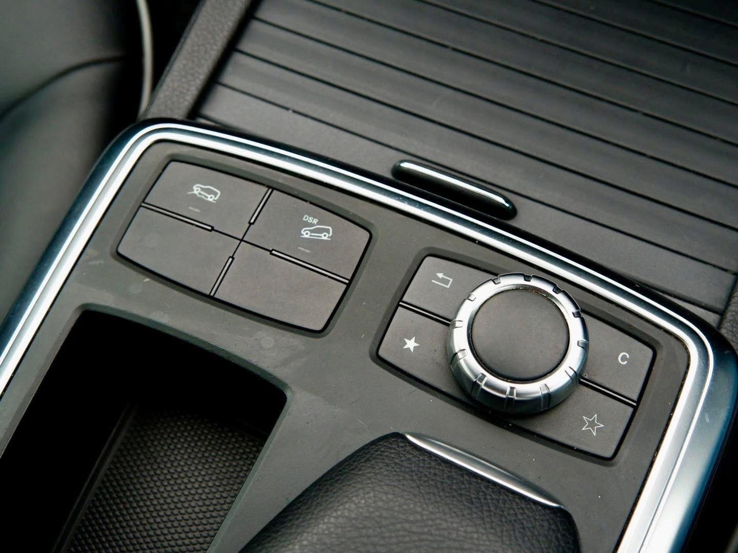 Benz ML250d Bluetec Executive 4Matic ปี 2014