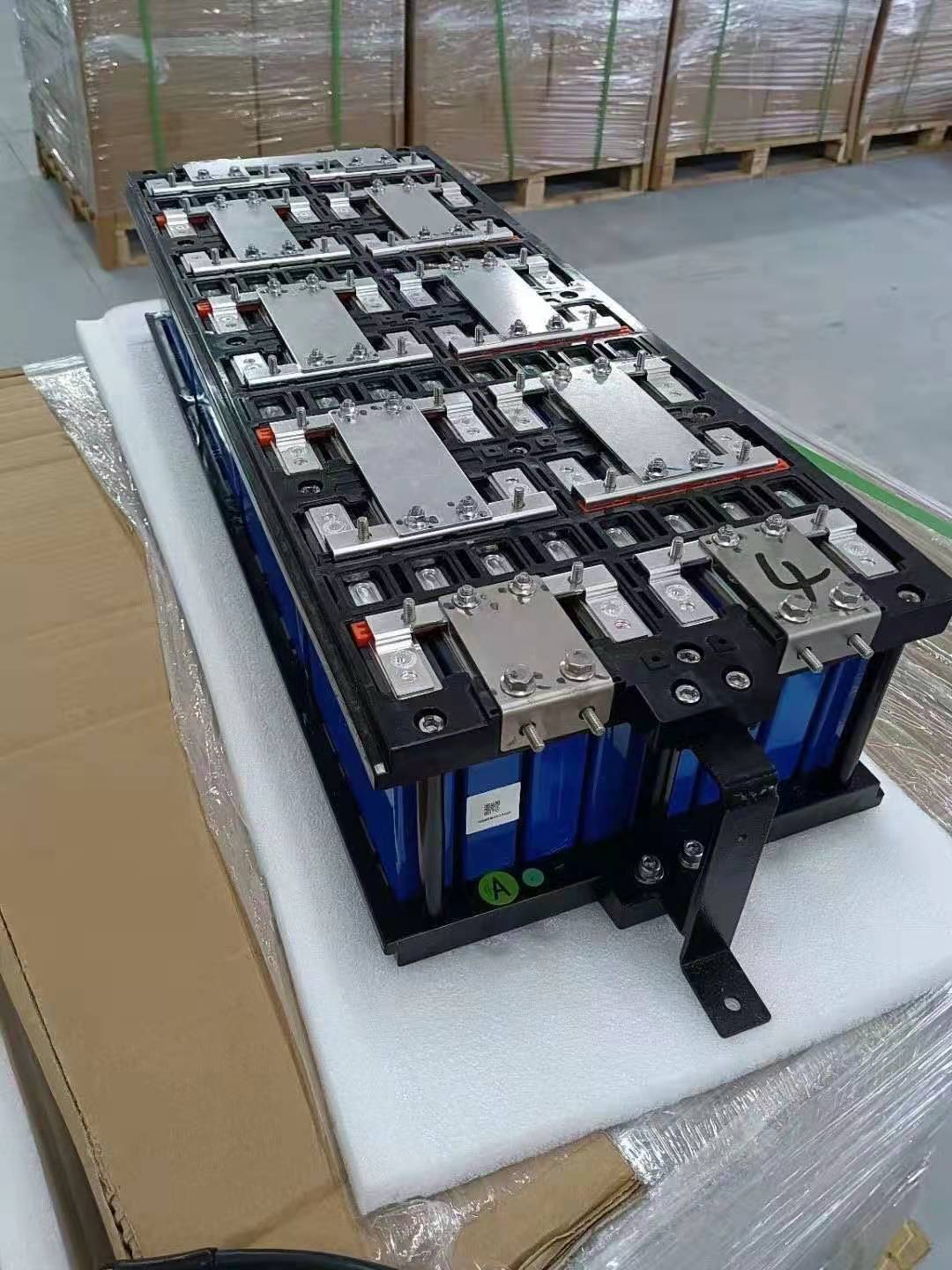 แบตเตอรี่สำหรับโฟลคลิฟท์ไฟฟ้า CATL NMC 811 ,LFP 302ah ระบบ 48v
