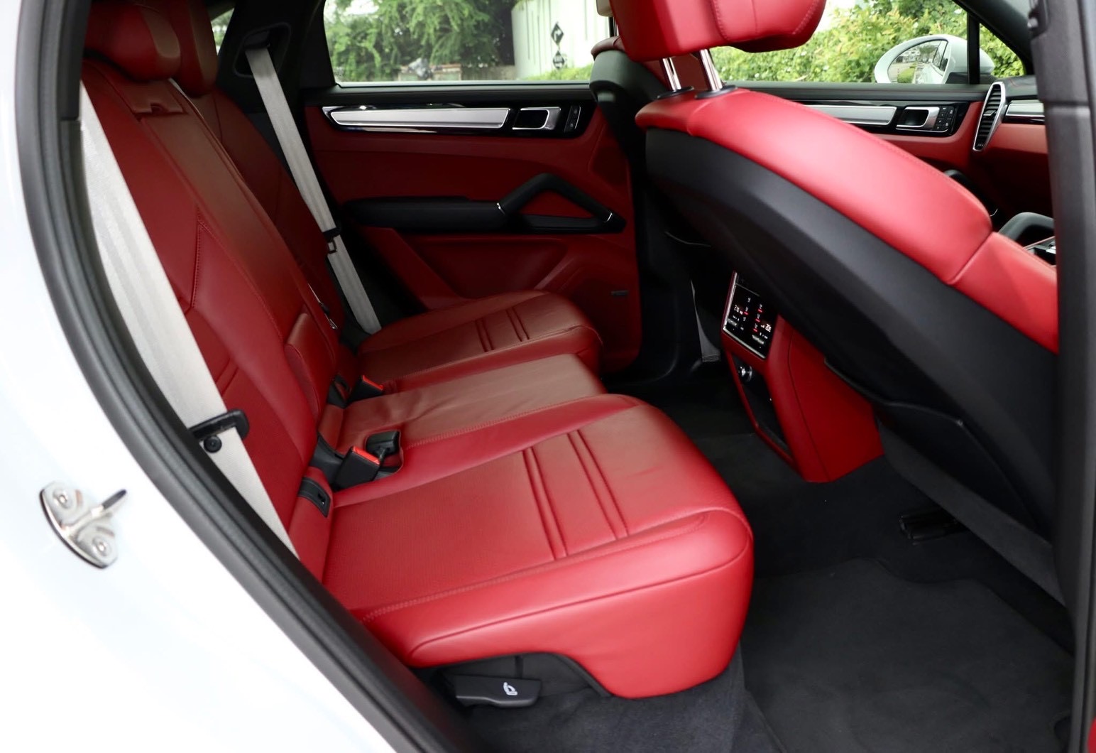 PORSCHE CAYENNE COUPE PLATINIUM EDITION E-HYBRID ปี2023