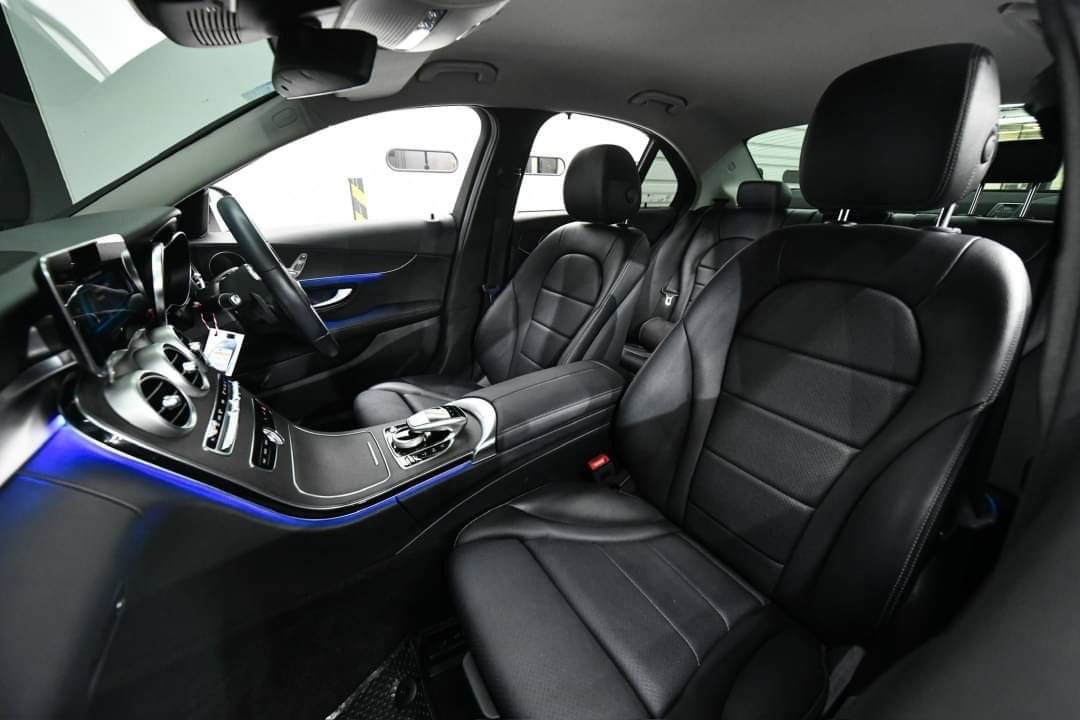 Mercedes Benz C220d avantgarde ปี2022