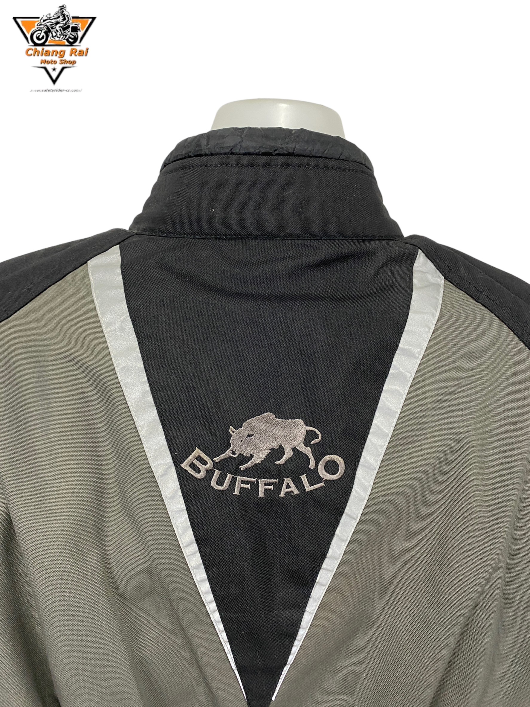 เสื้อขี่มอเตอร์ไซด์( มือสอง) RCTA 490: อก 50" ยาว 30" (XL) **BUFFALO**