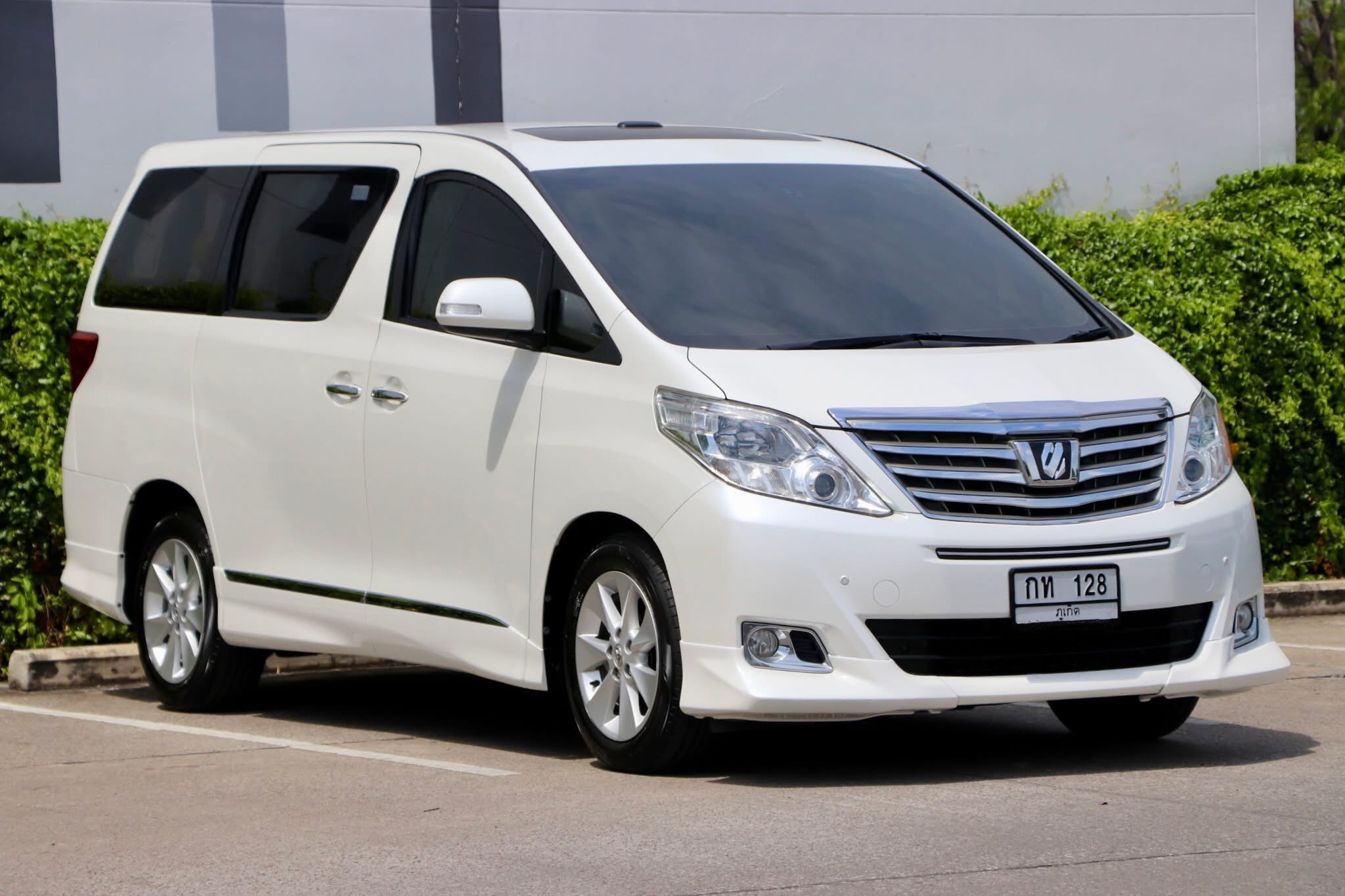 TOYOTA ALPHARD 2.4V ปี2012