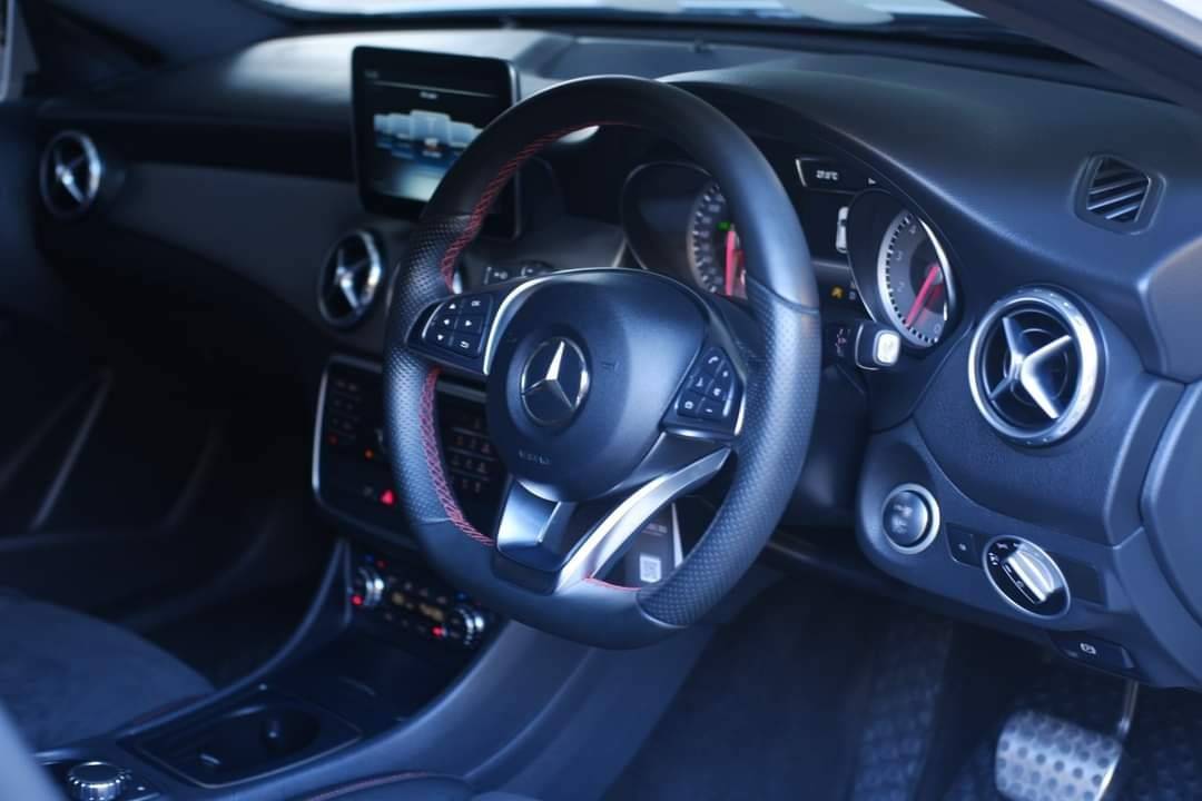 Mercedes-Benz GLA 250 AMG Dynamic ปี 2017