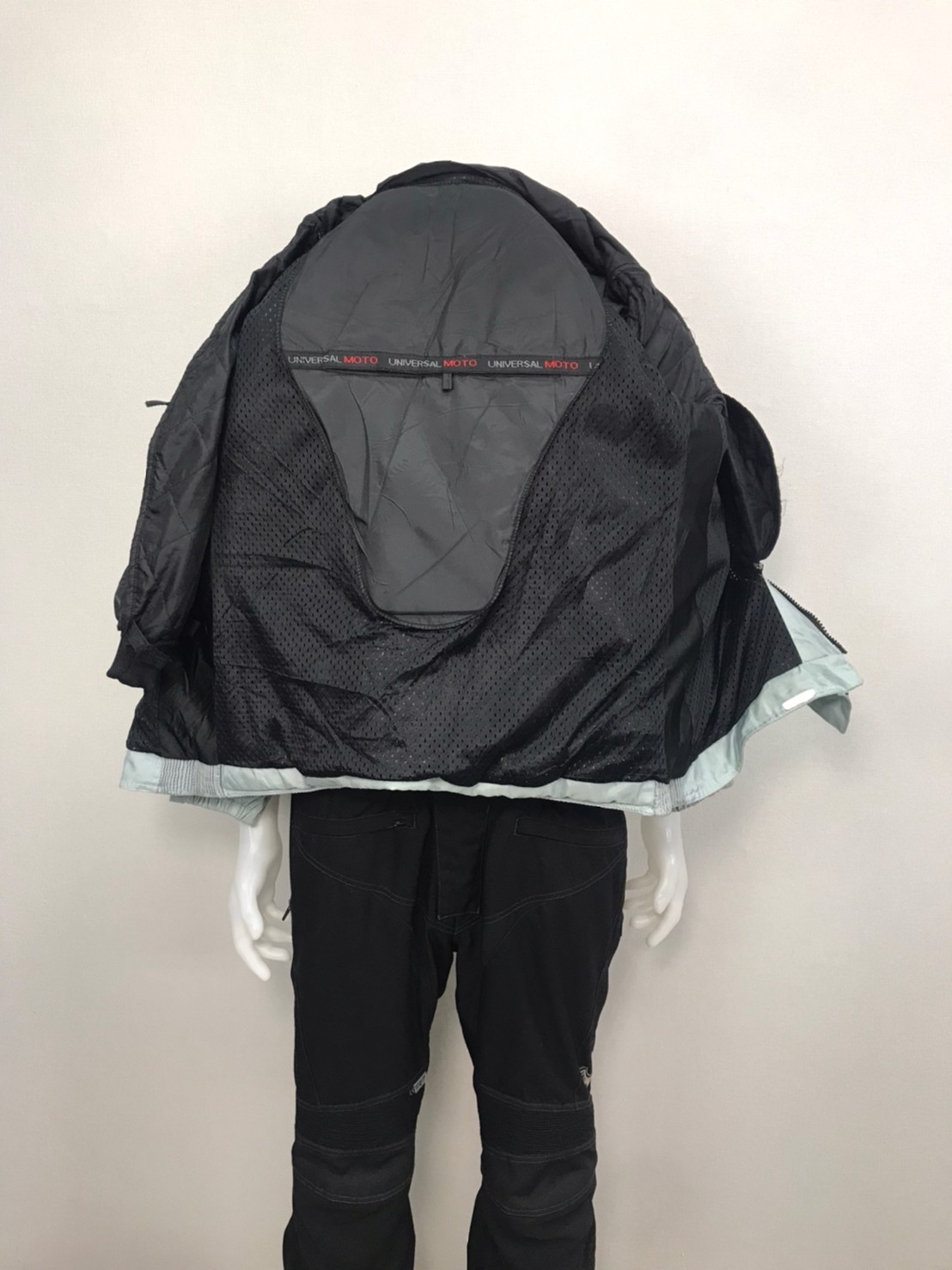 เสื้อขี่มอเตอร์ไซด์( มือสอง) RCT 985 อก 48-50" ยาว 27" ยี่ห้อ **UM**