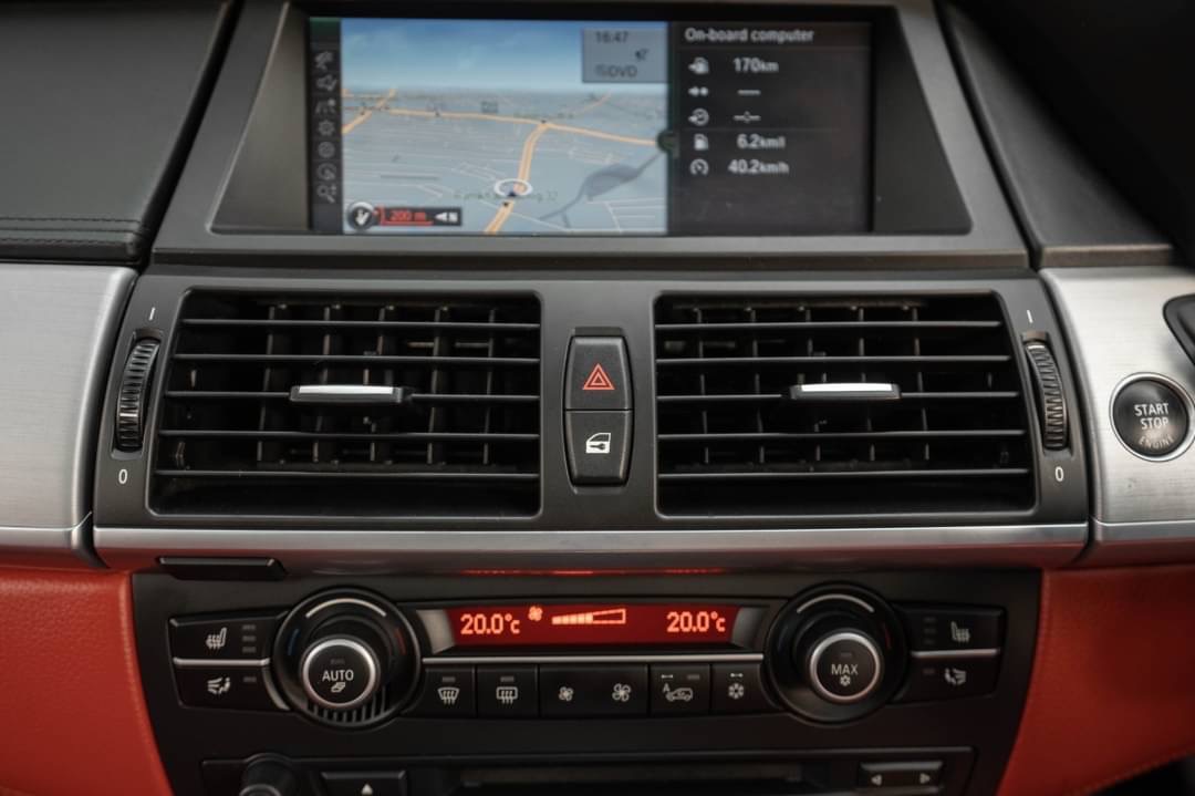 BMW X6 M Version ออกรถปี 2012