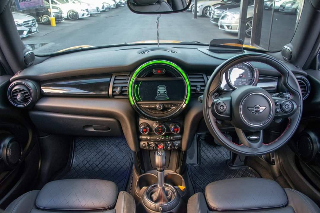 Mini F56 Cooper S 2.0 turbo ปี 2016