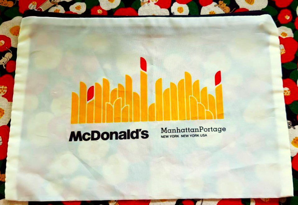 กระเป๋า ผ้าใส่ของ Mcdonald's จากญี่ปุ่น Size : 20 x 30 cm