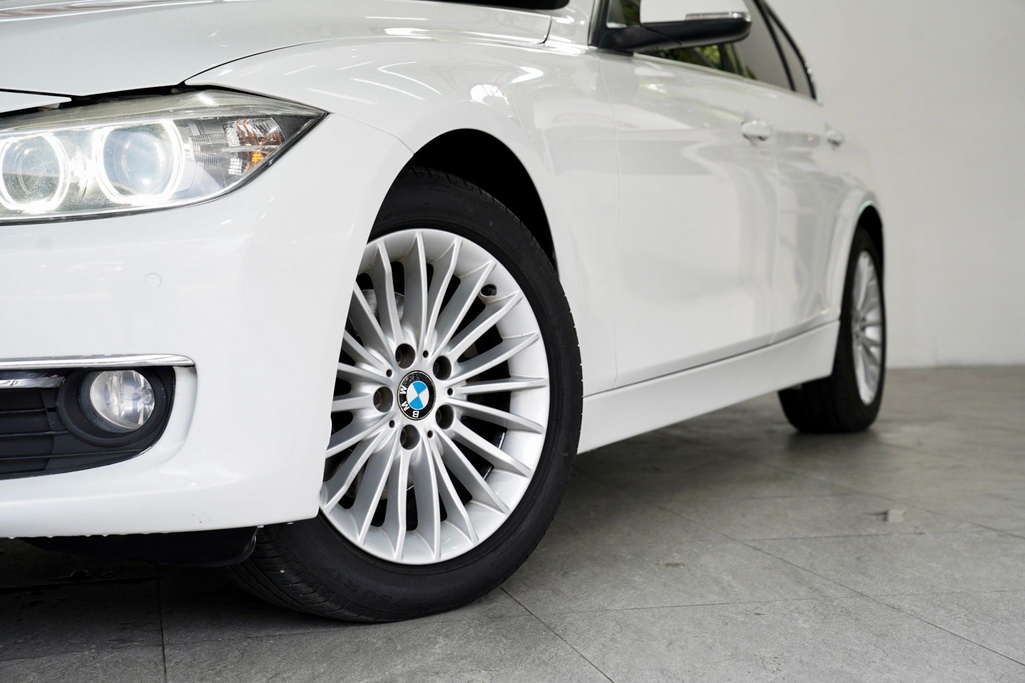 BMW SERIES3 F30 320D 2.0 LUXURY ปี2012