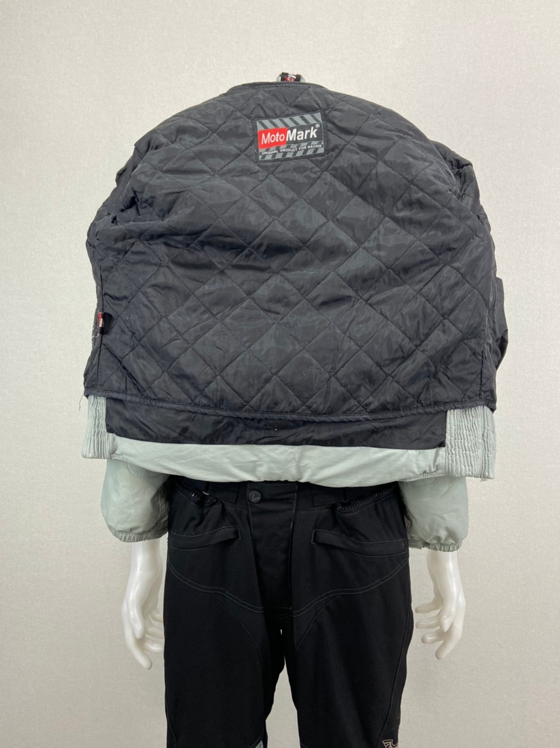 เสื้อขี่มอเตอร์ไซด์( มือสอง) RCS 731: อก 46" ยาว 23" ** MOTOMARK**