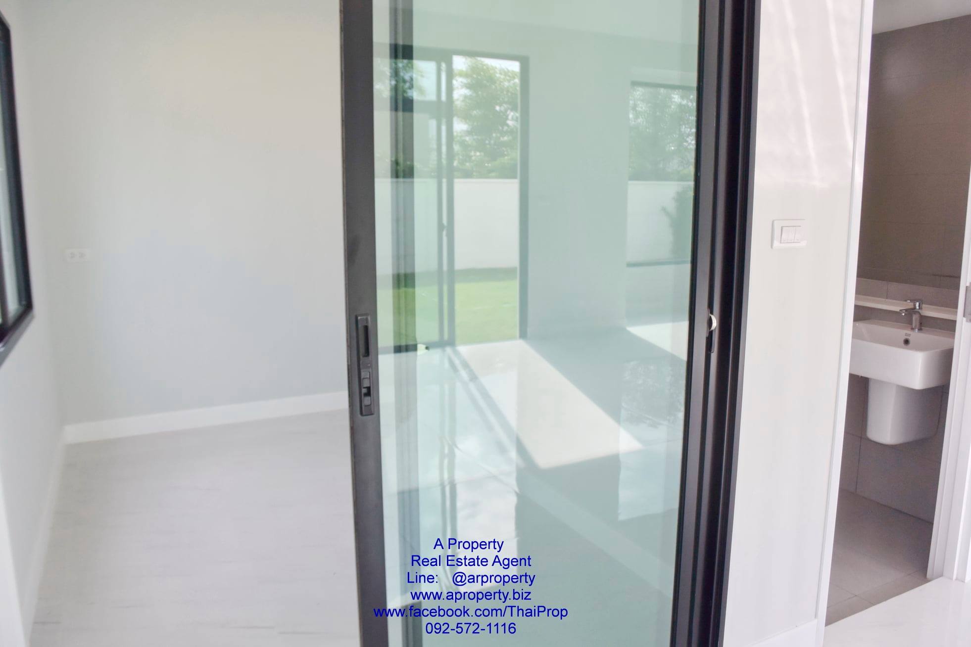 ขาย บ้านแฝดหลังมุม COMO Bianca - Bangna