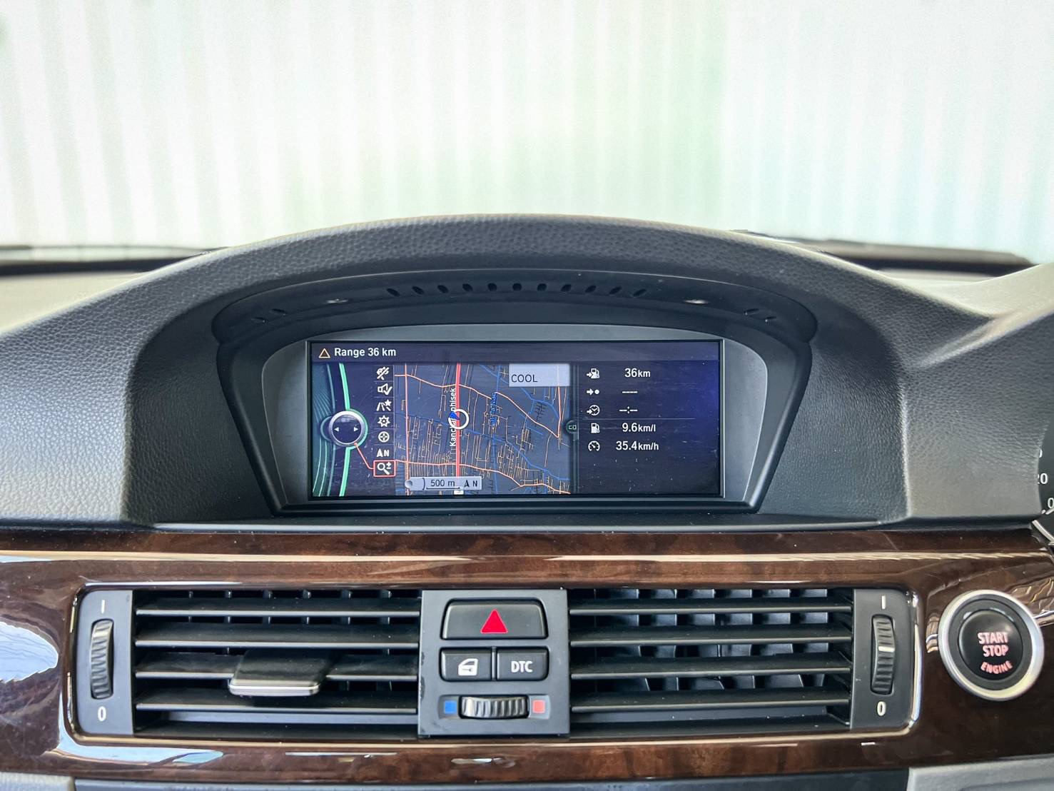 BMW SERIES 3 320i SE โฉม E90 ปี 2010