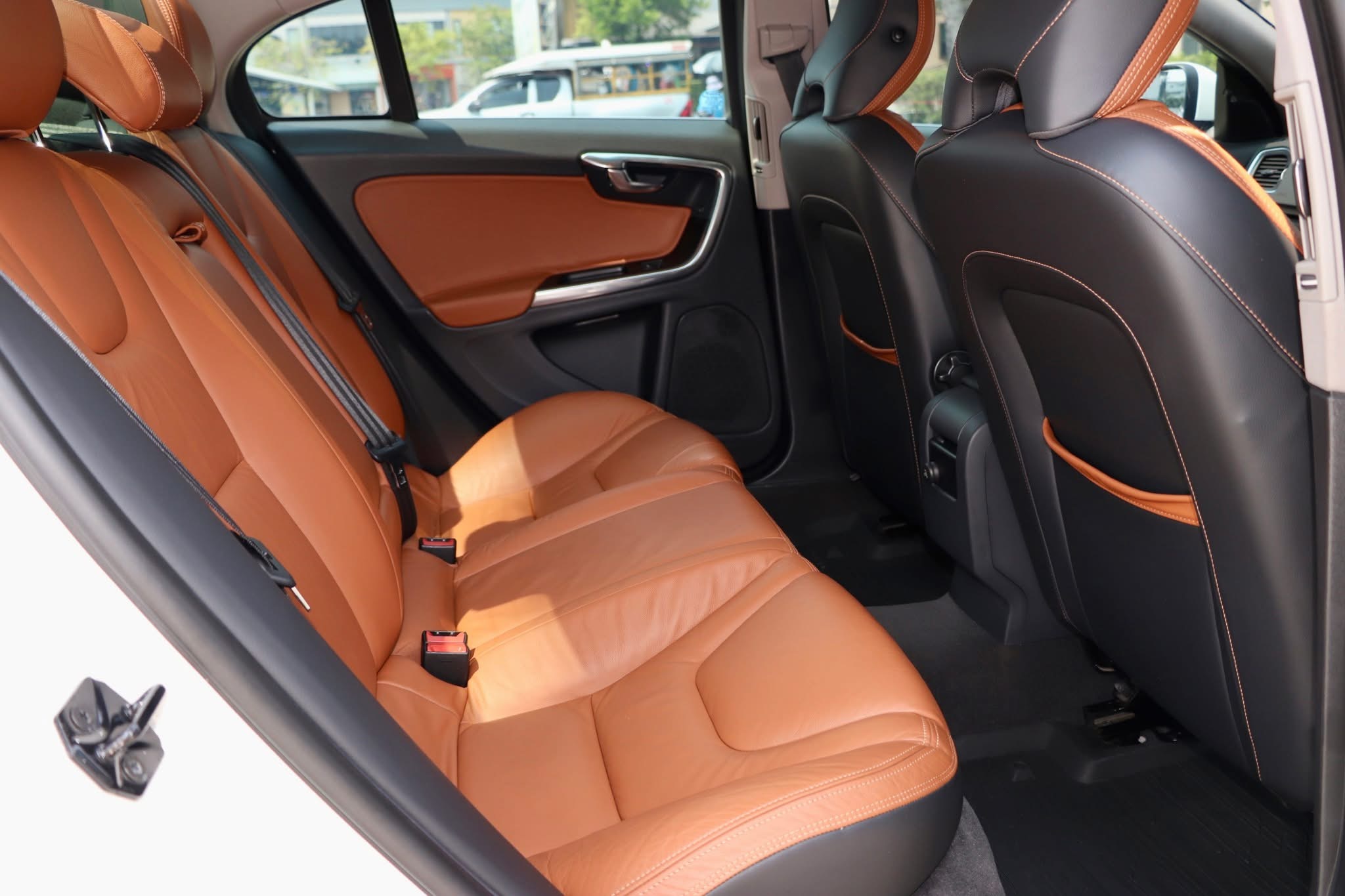 VOLVO S60 1.6 Drive S Topสุด ปี2013