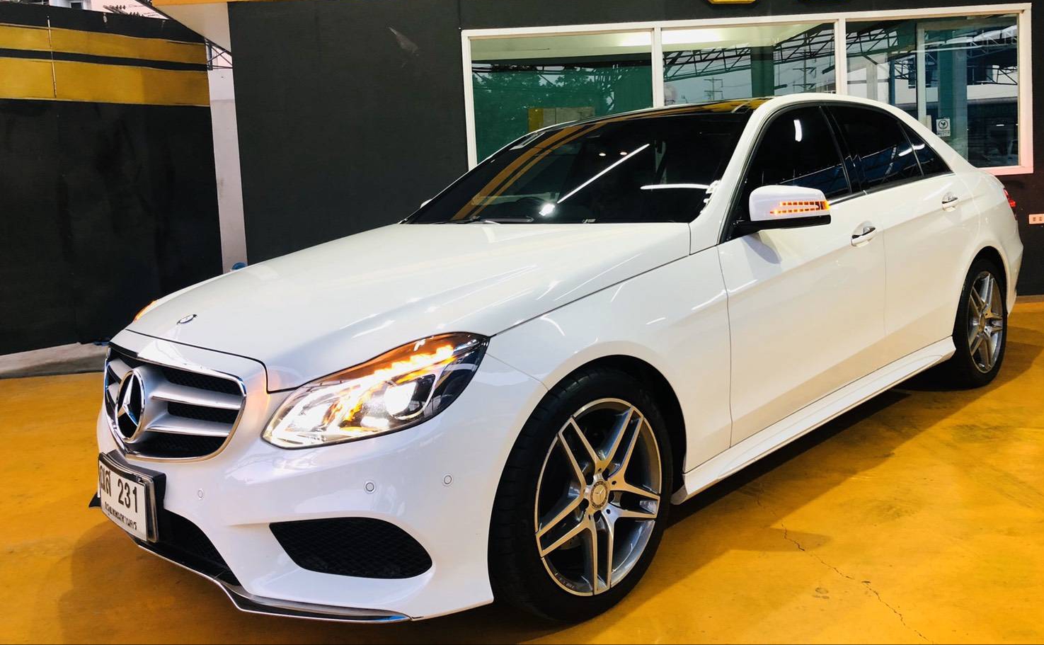 Mercedes Benz E300 AMG ปี2015