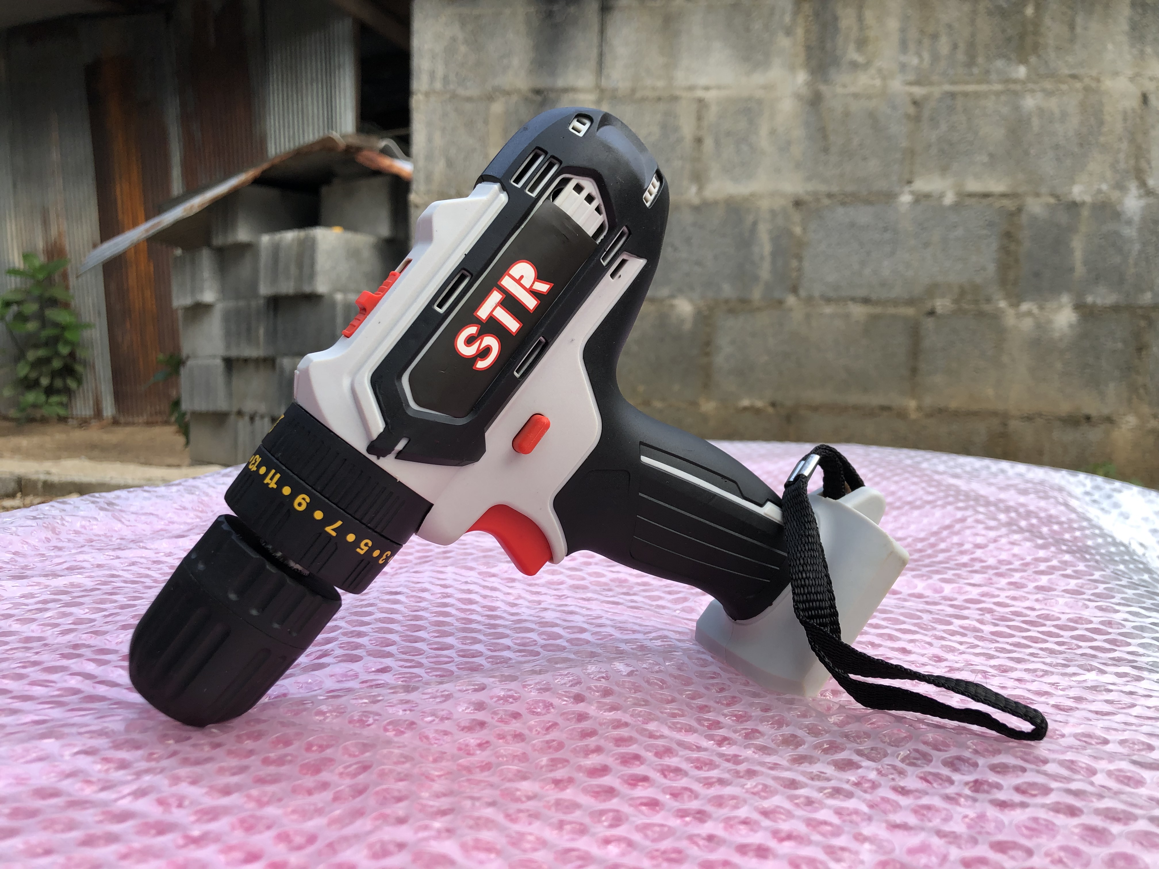 ตัวเครื่องสว่านไร้สาย 3 ระบบ ยี่ห้อ STR