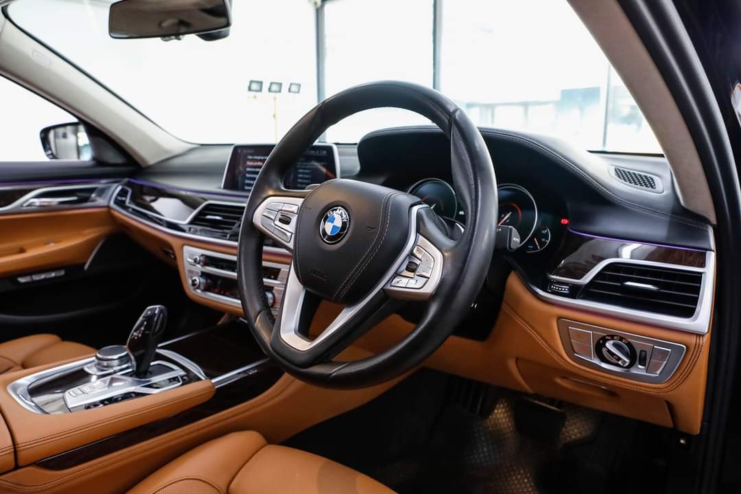 BMW 740Le ปี 2017