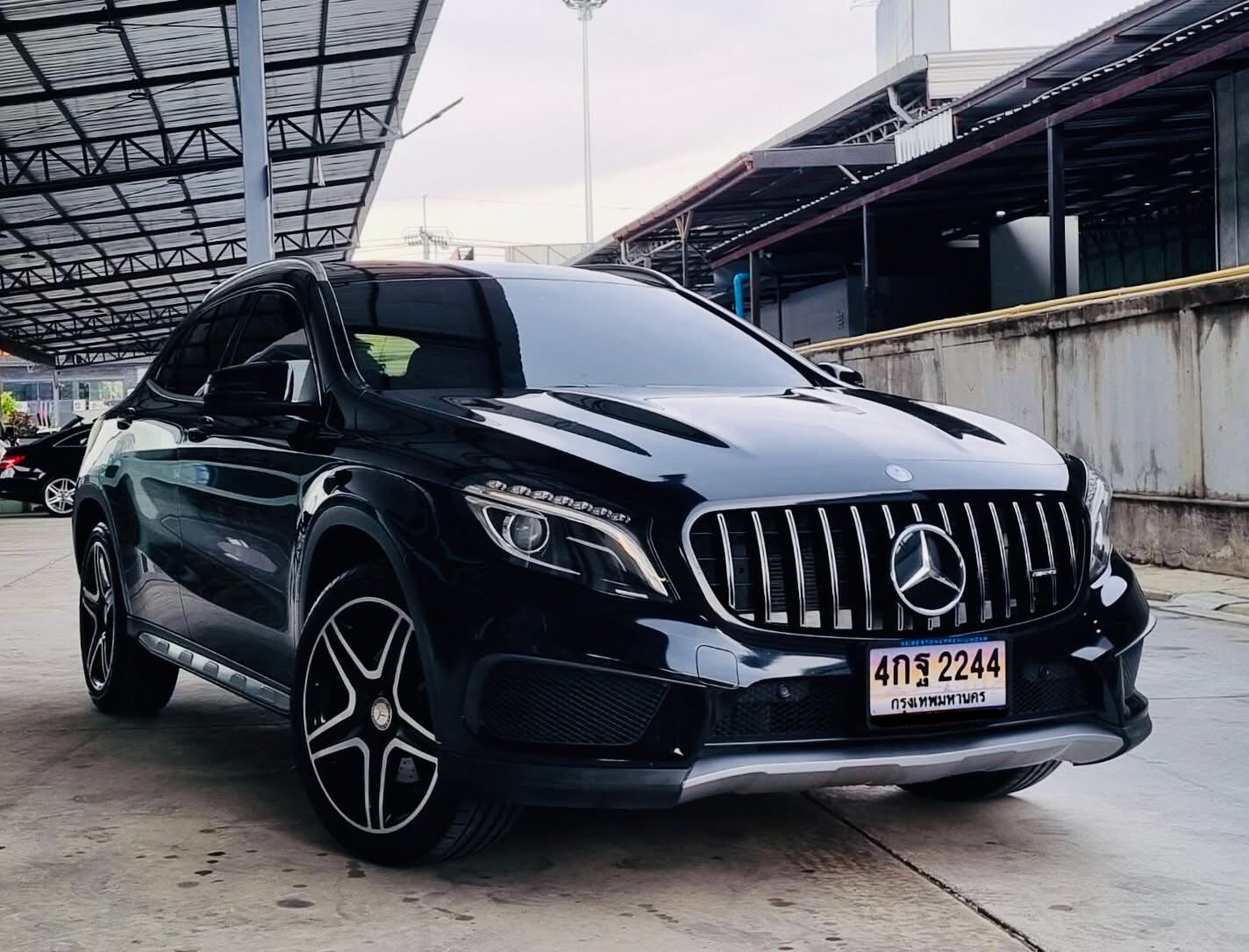 BENZ GLA250 AMG DYNAMIC โฉม W156 ปี 2016