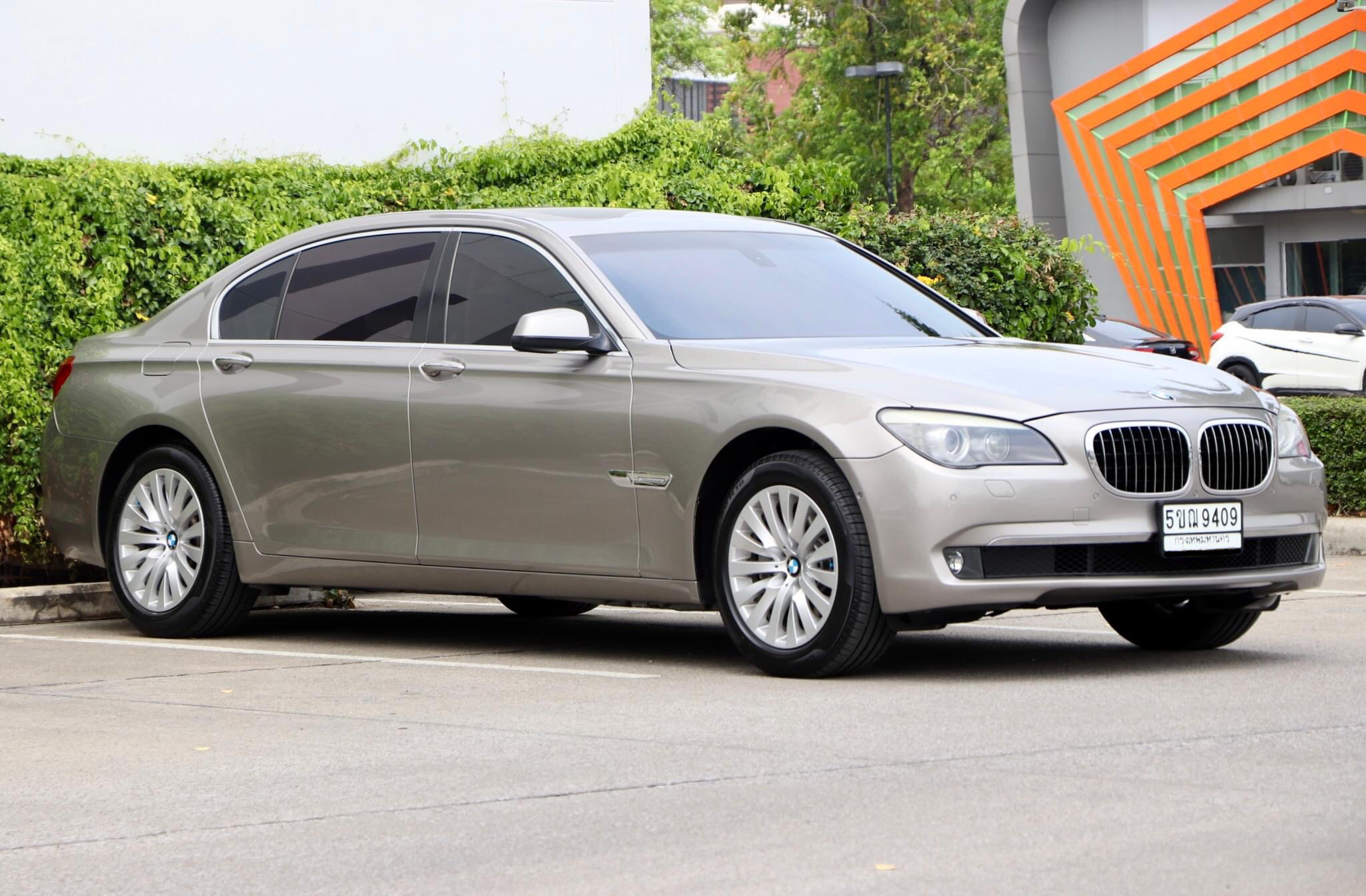 BMW Series 730Li Sunroof F02 ปี2012