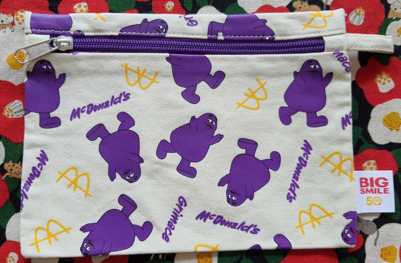 Mc Donald's Grimace กระเป๋าใส่ของ ใส่เครื่องเขียน เครื่องสำอาง พกพา จากญี่ปุ่น Size : 19.5 x 14 cm