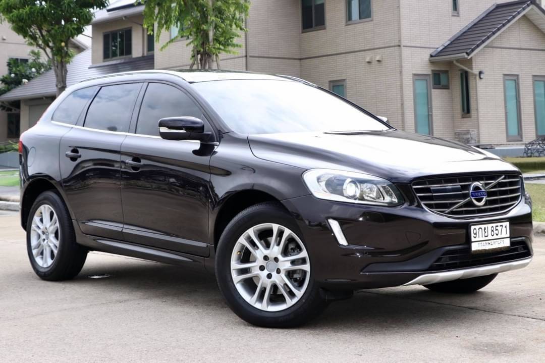 VOLVO XC60 2.0D4 NAVI Minorchange ปี 2015