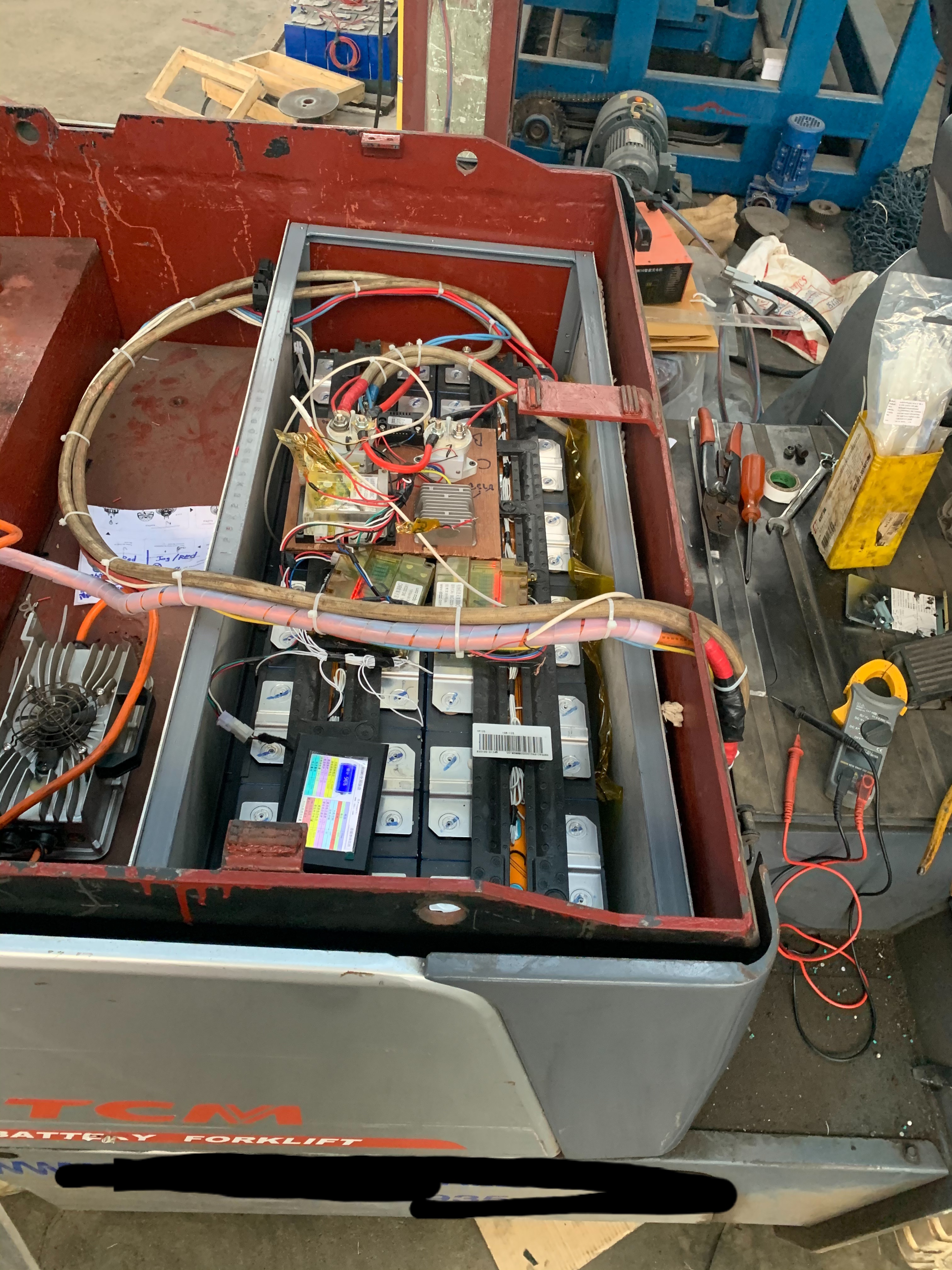 แบตเตอรี่โฟลคลิฟท์ไฟฟ้า forklift 80v 300Ah