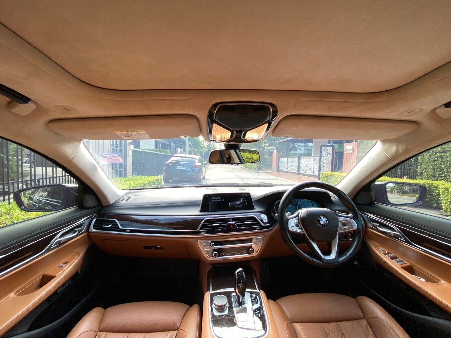BMW 740LI สีดำ ปี 2016