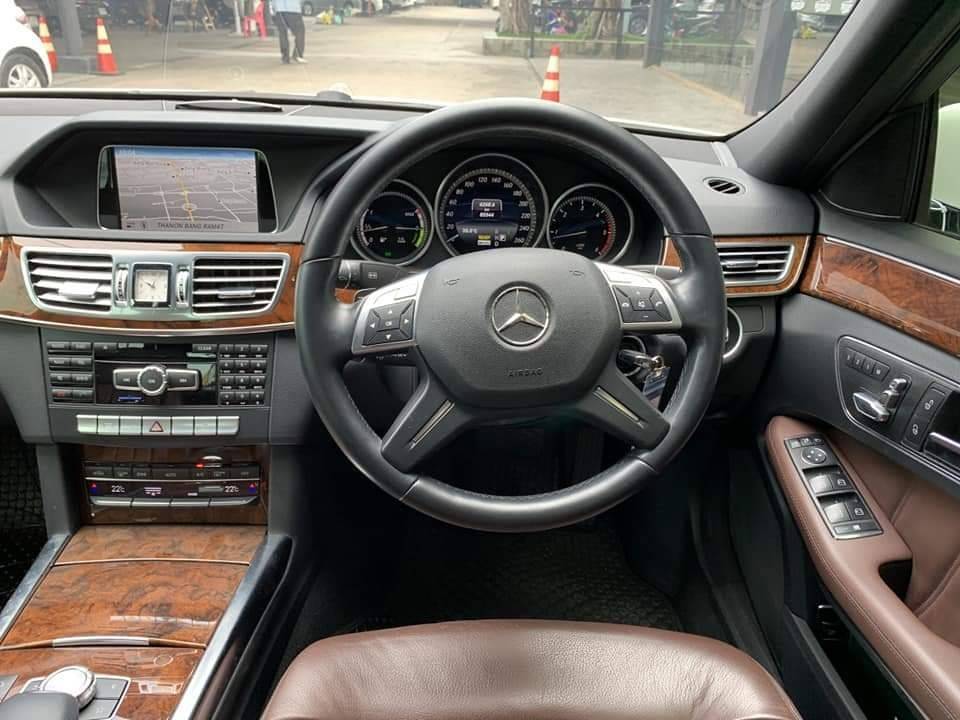Mercedes-Benz E300 Bluetec Hybrid ปี 2013