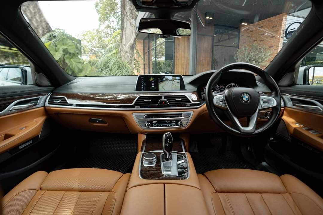 BMW 740Li Pure Excellence (G12) ปี 2016