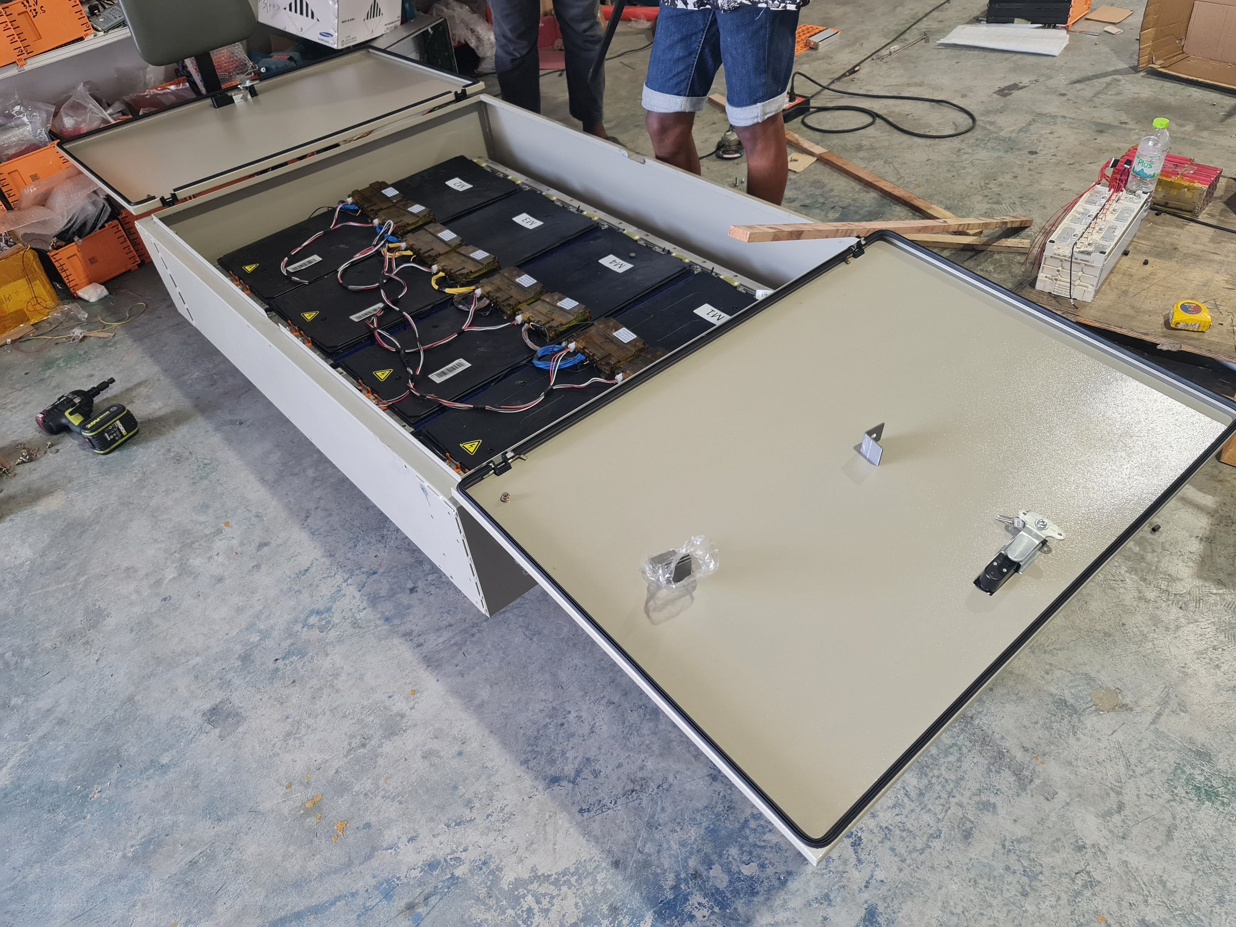 HV lithium battery system แบตเตอรี่ระบบ ไฮโวทล์ 350v ชาร์ทเต็ม 400v 35kw สำหรับ inverter 10kw