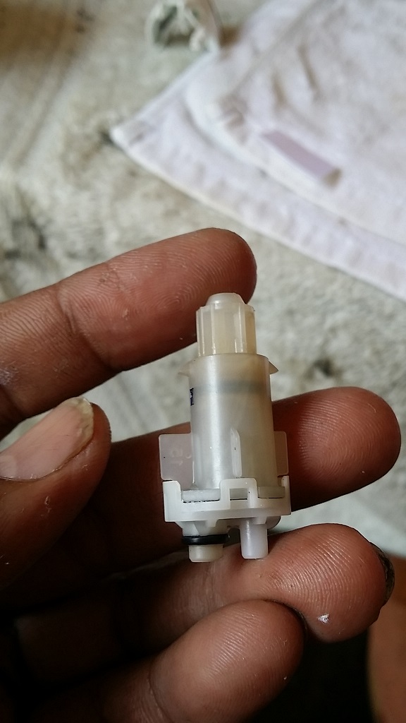 ซ่อมเตารีดไอน้ำ ยี่ห้อ PHILIPS รุ่น GC4516 อาการไอน้ำไม่ออก