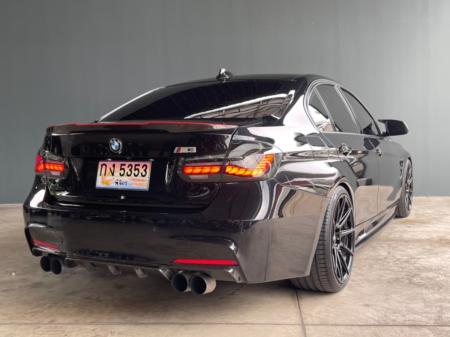 BMW 328i Sport ปี 2013