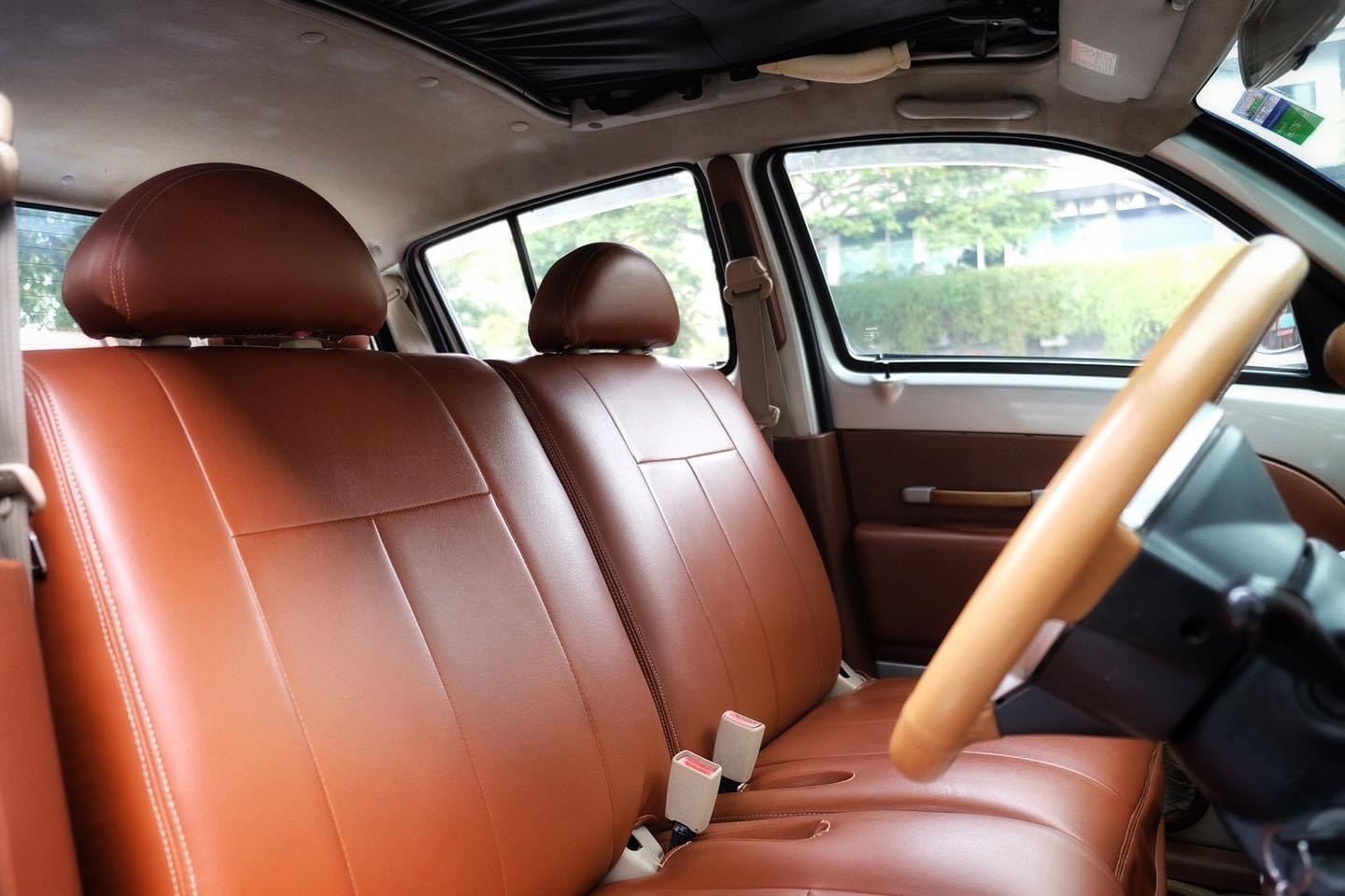 Toyota WiLL Vi ปี 2000