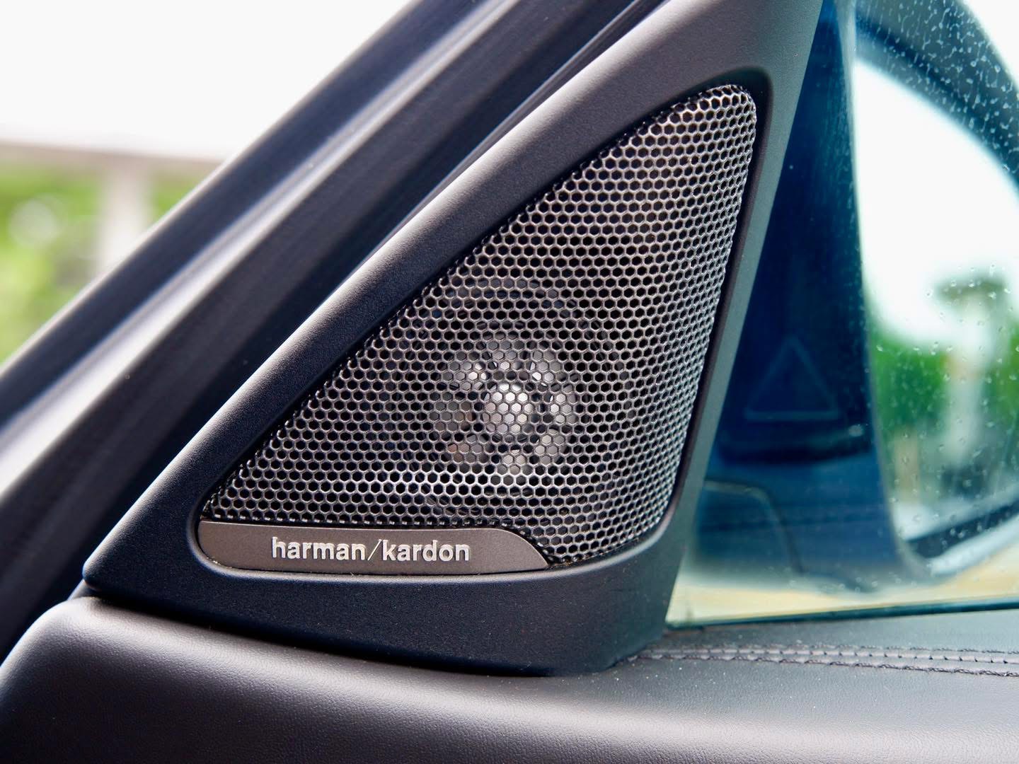 BMW F82 M4 Coupe Yas Marina Blue ปี 2015