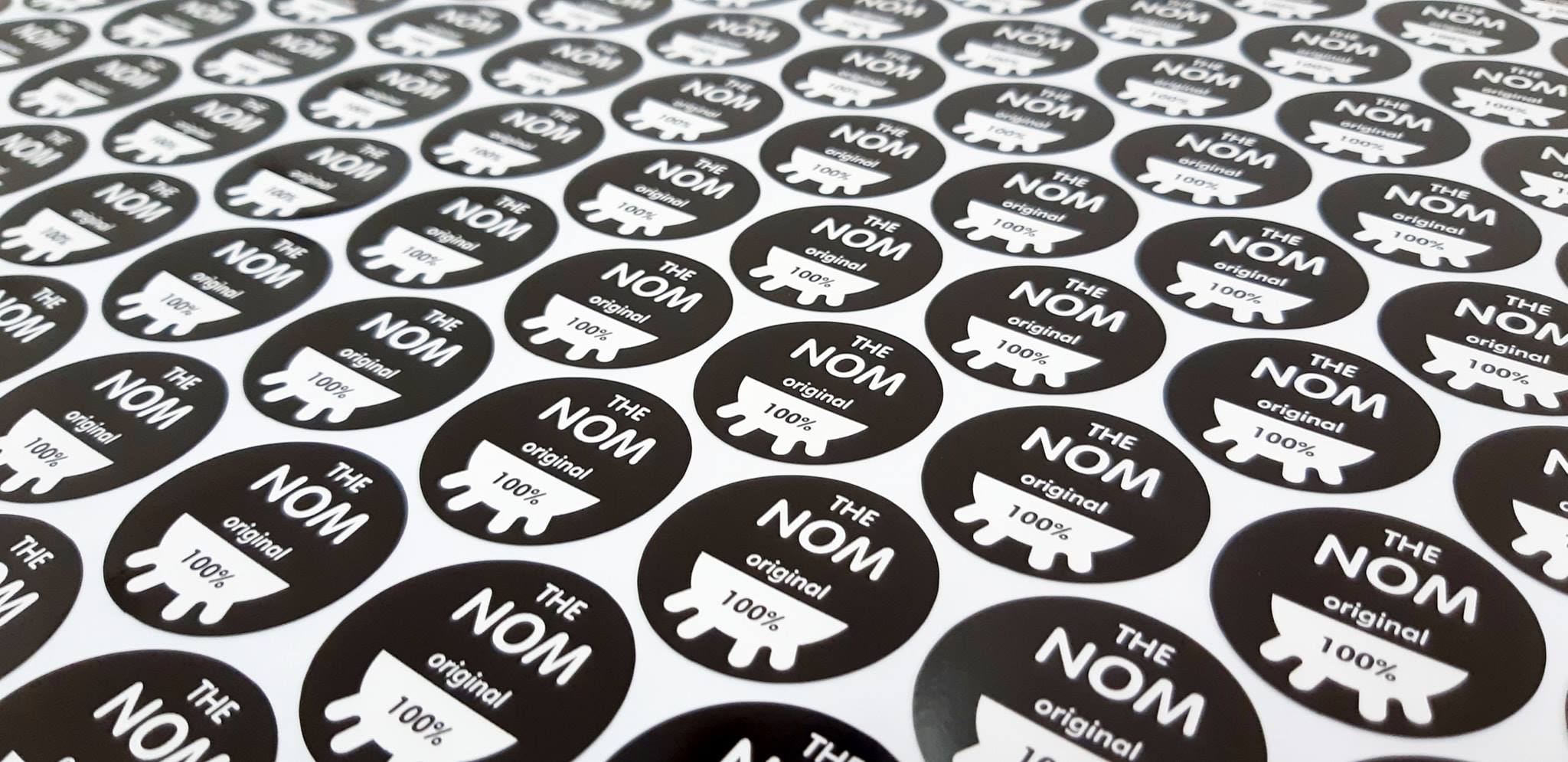 ฉลากสินค้าสติ๊กเกอร์พีวีซี (PVCขาว)