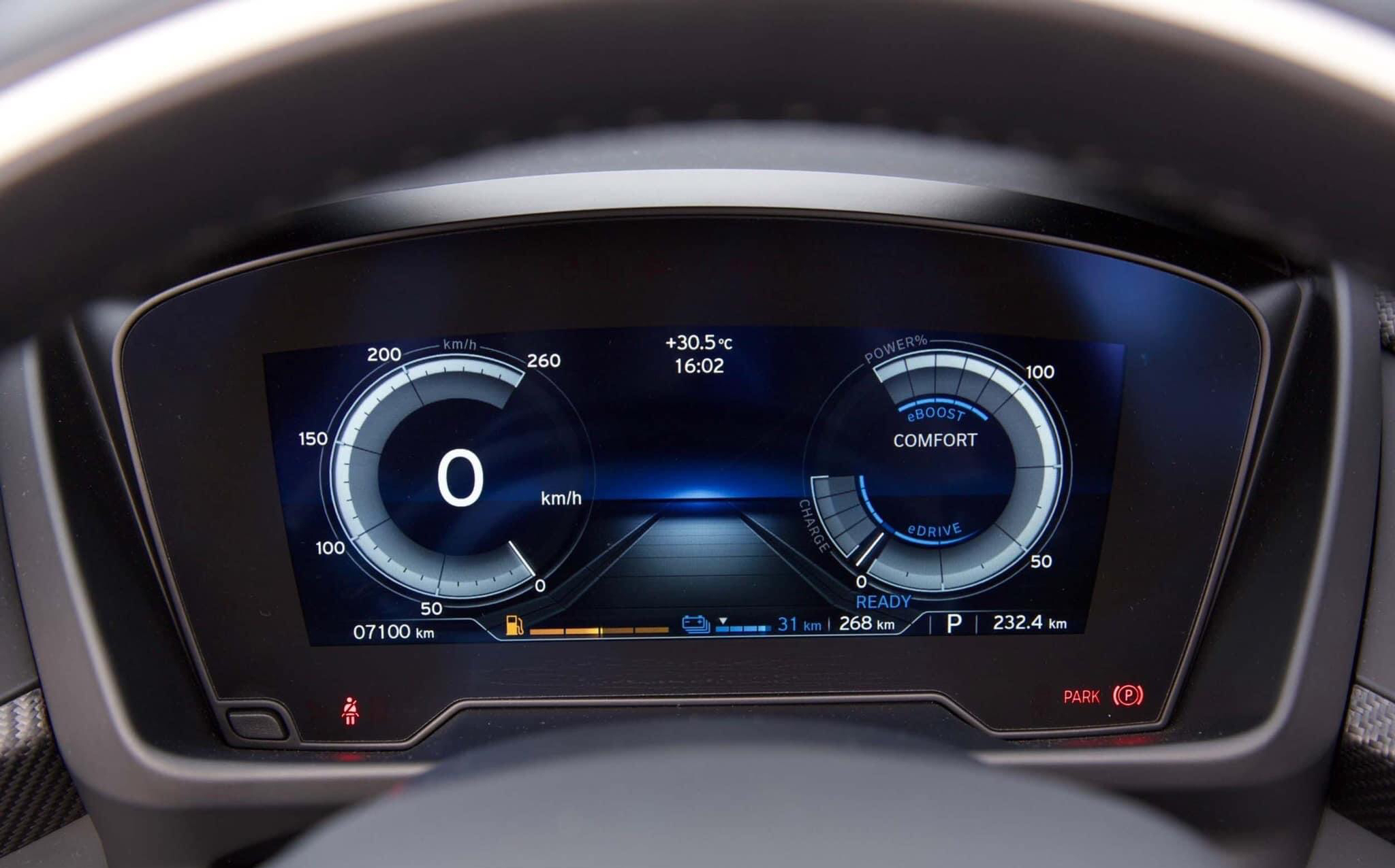 BMW i8 Roadster หลังคาผ้า Soft Top ปี 2020