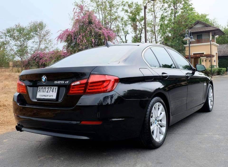 BMW F10 525D 3.0L ปี 2013