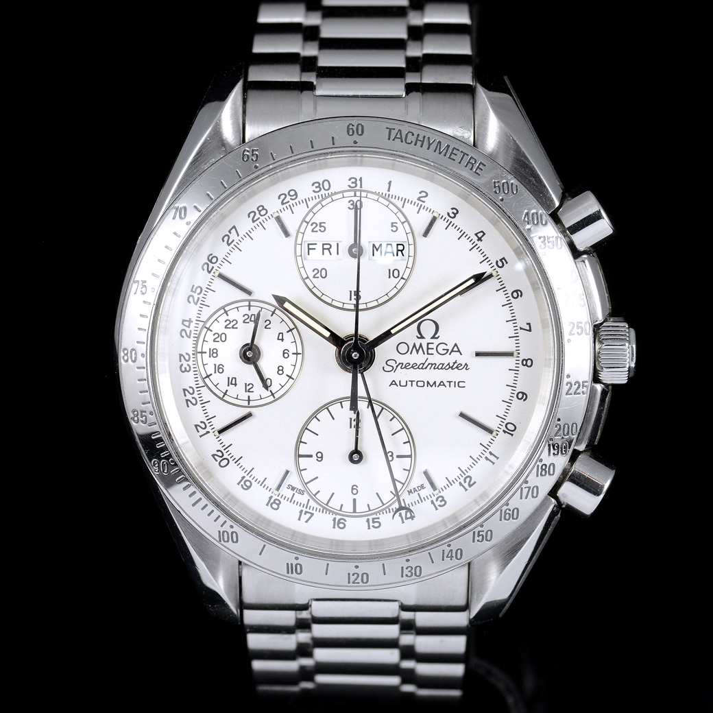 Omega Speedmaster Triple Date หน้าปัดสีขาวด้าน สายเหล็กแท้ มีกล่อง ใบ นาฬิกาปี1995 Automatic ขนาด 39 mm