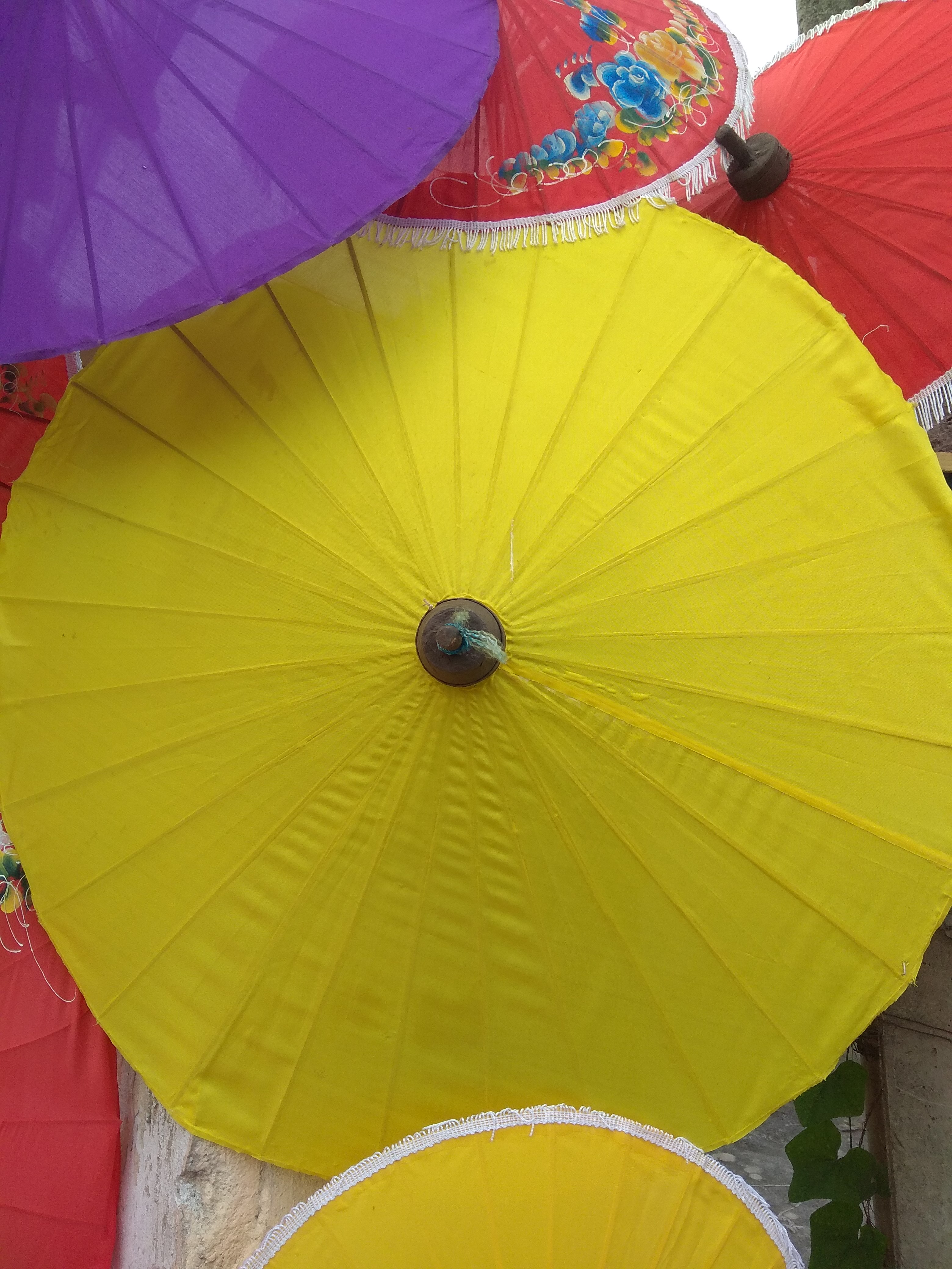 ร่มผ้าแพรสีล้วน 12 14 17 นิ้ว