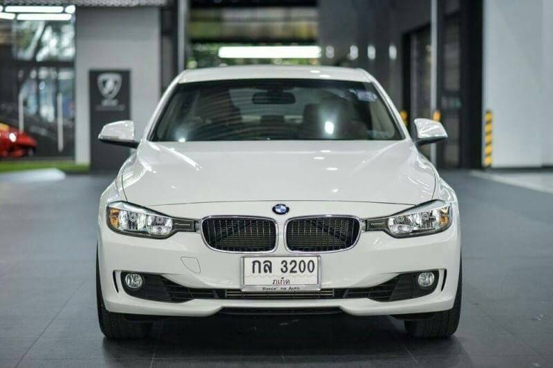 BMW 320i F30 ปี 2013