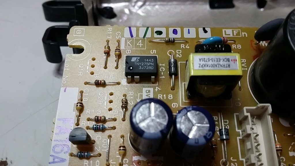 ซ่อมเครื่องฟอกอากาศ ยี่ห้อ SHARP รุ่น KC-D70-W อาการซ๊อตเนื่องจากเสียบไฟ 220V